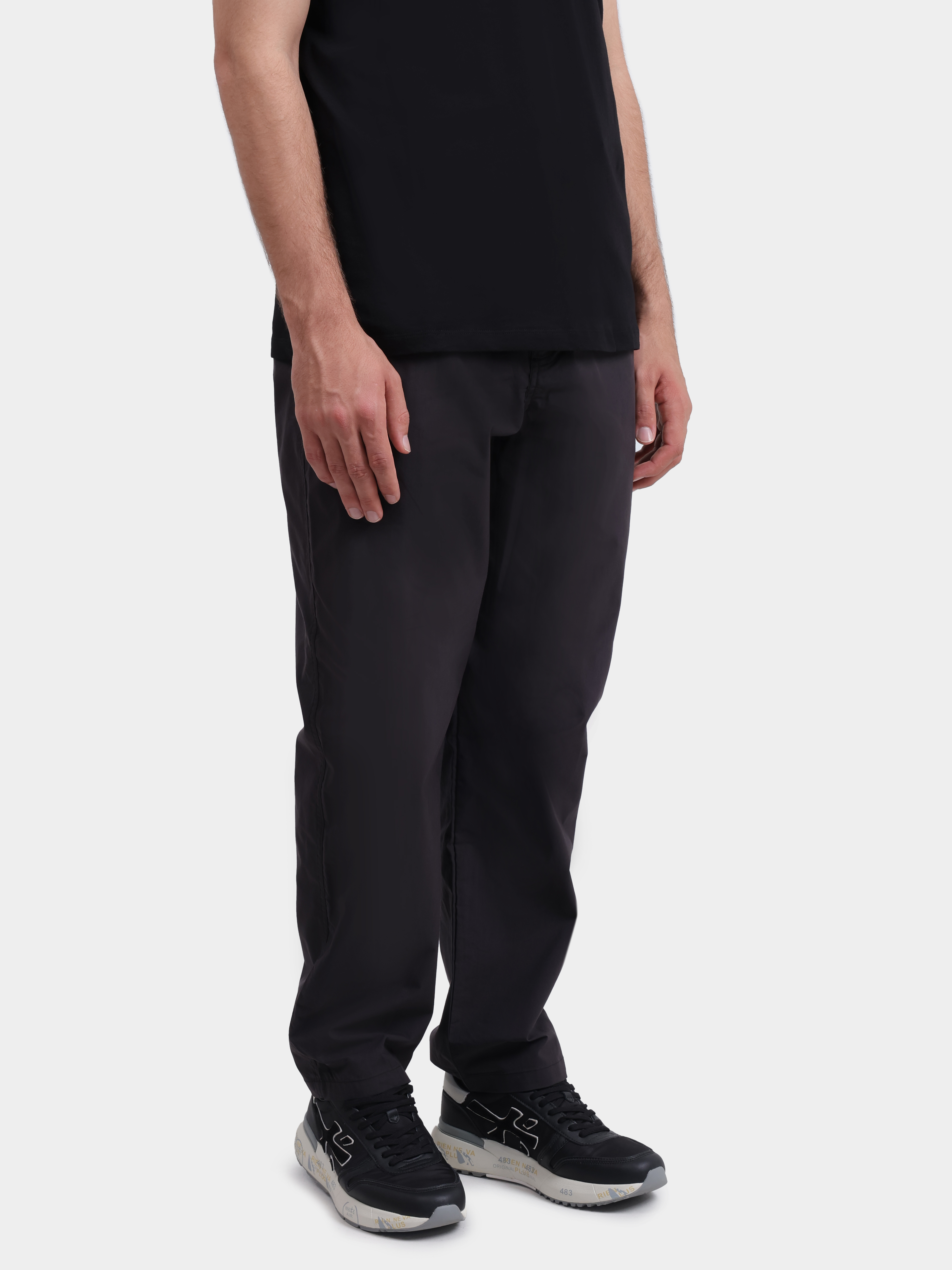 Брюки Armani Exchange XM002273 AF22686 UC001 черные мужские — купить в интернет-магазине Verdistore