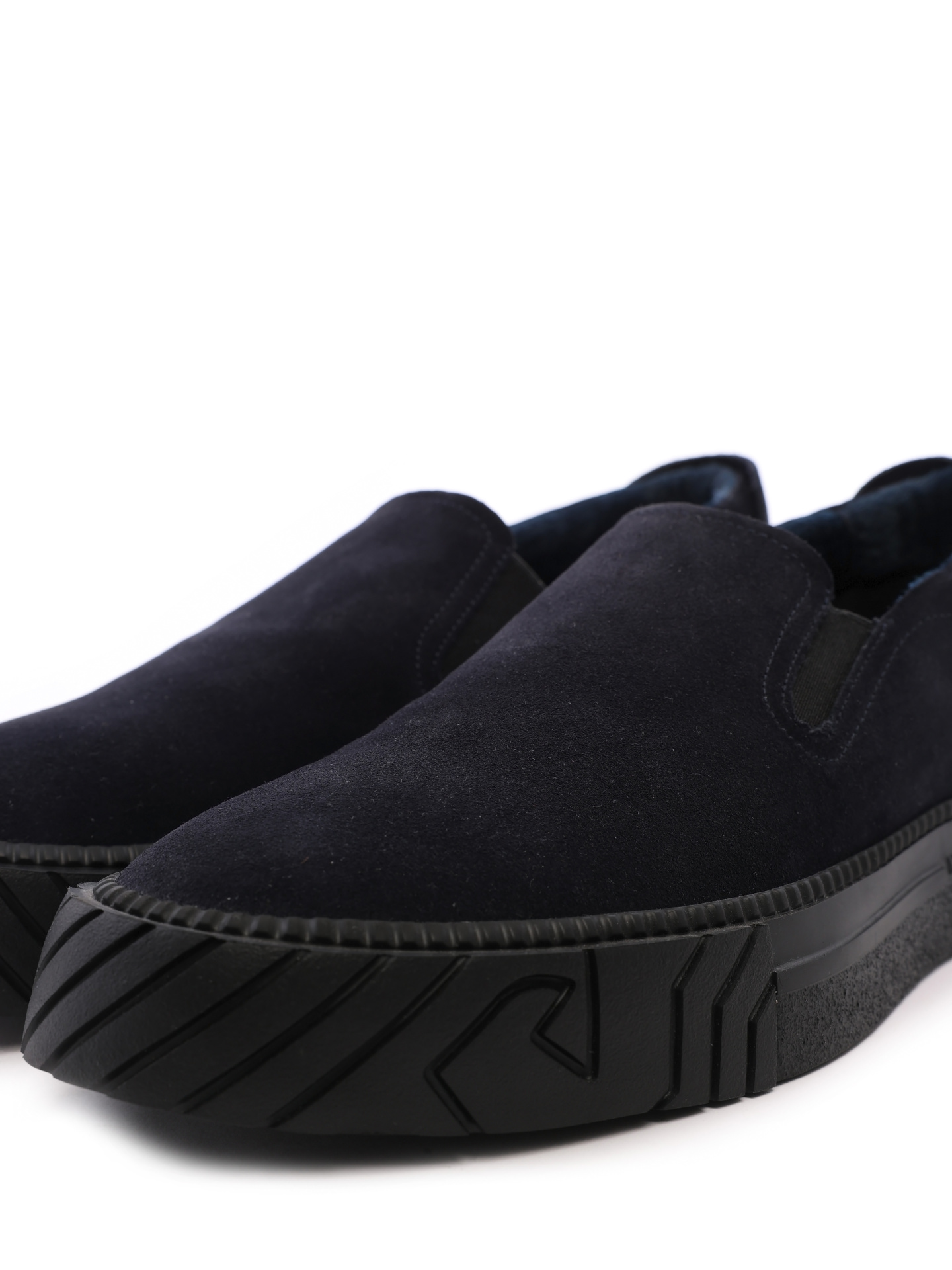 Слипоны замшевые на черной подошве  — купить в интернет-магазине Verdistore