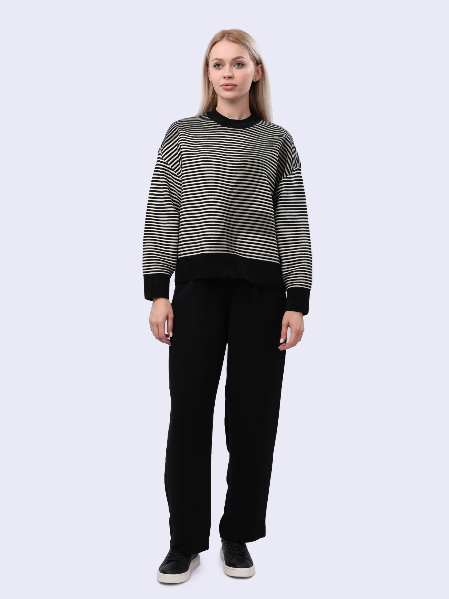 Свитшот Armani Exchange 6DYM1N YM1TZ 21DC полосатый женский — купить в интернет-магазине Verdistore