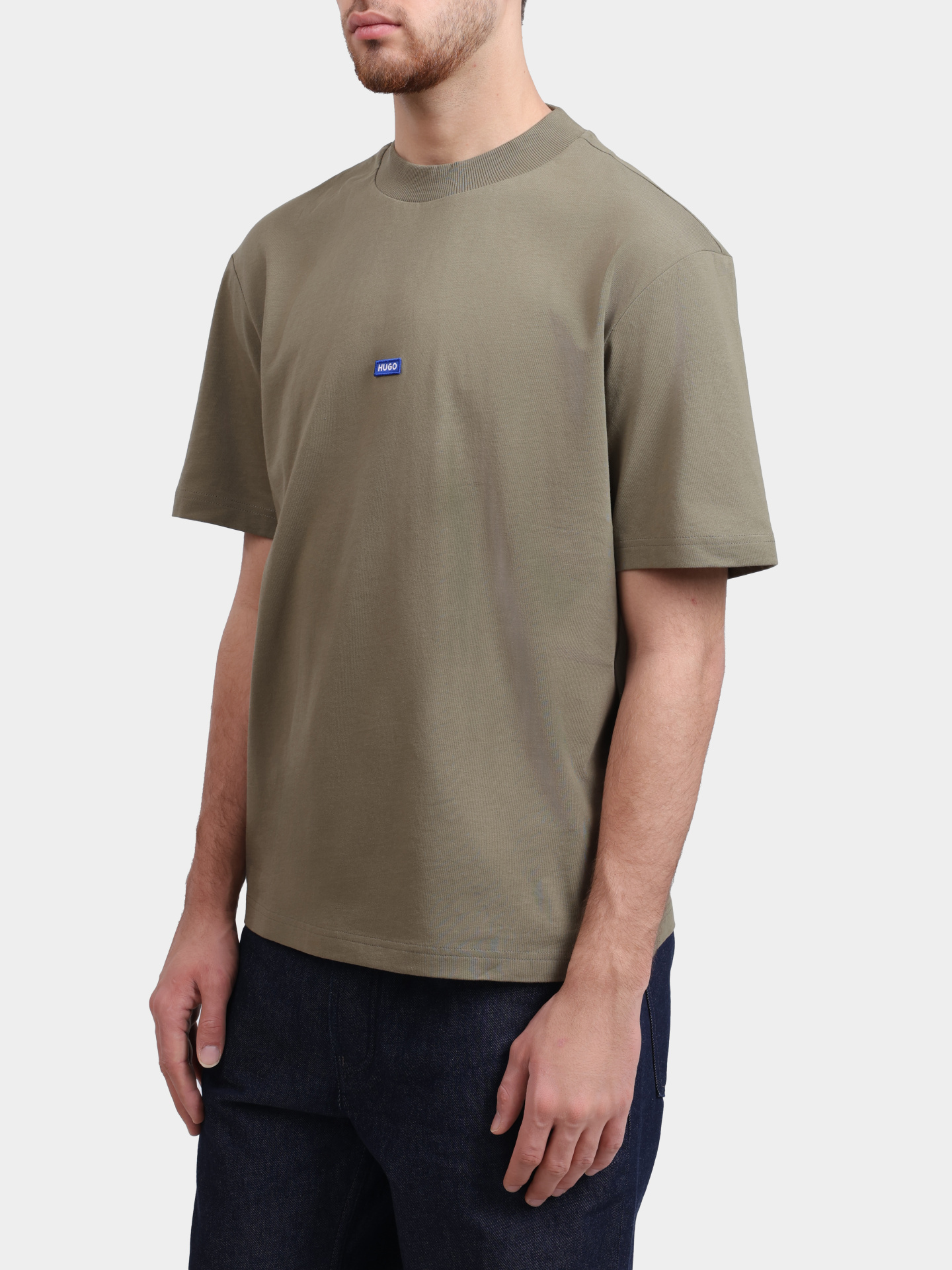Футболка HUGO BLUE Nieros 10257318 01 50509991 345 мужская хлопковая с патчем-логотипом  — купить в интернет-магазине Verdistore