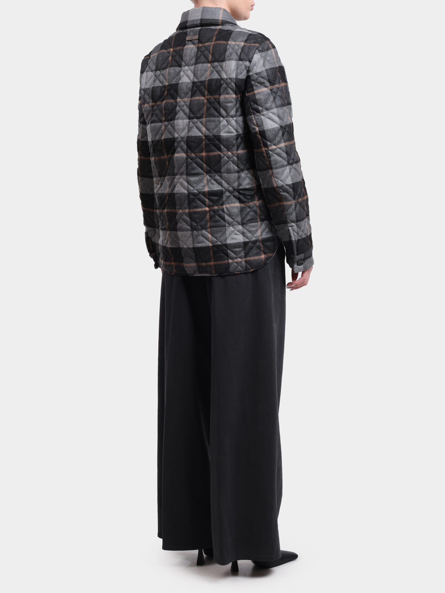 Джинсы P04614T3 02487 73 черные женские  — купить в интернет-магазине Verdistore