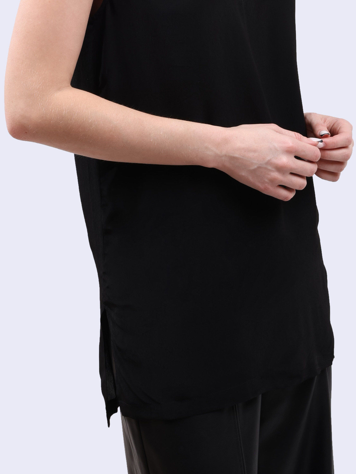 Топ Armani Exchange XW000074 AF10516 UC001 черный женский из вискозы — купить в интернет-магазине Verdistore