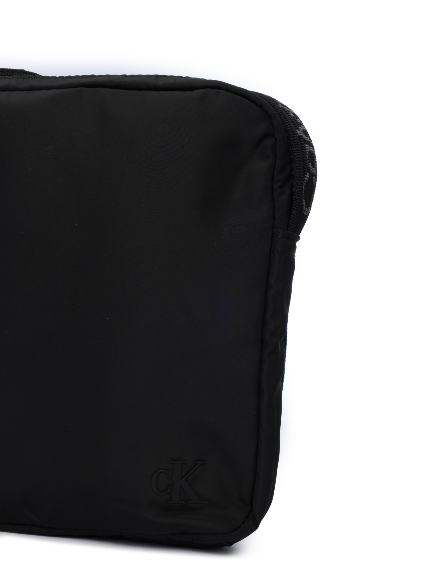 Сумка Calvin Klein K50K511780 текстильная мужская — купить в интернет-магазине Verdistore