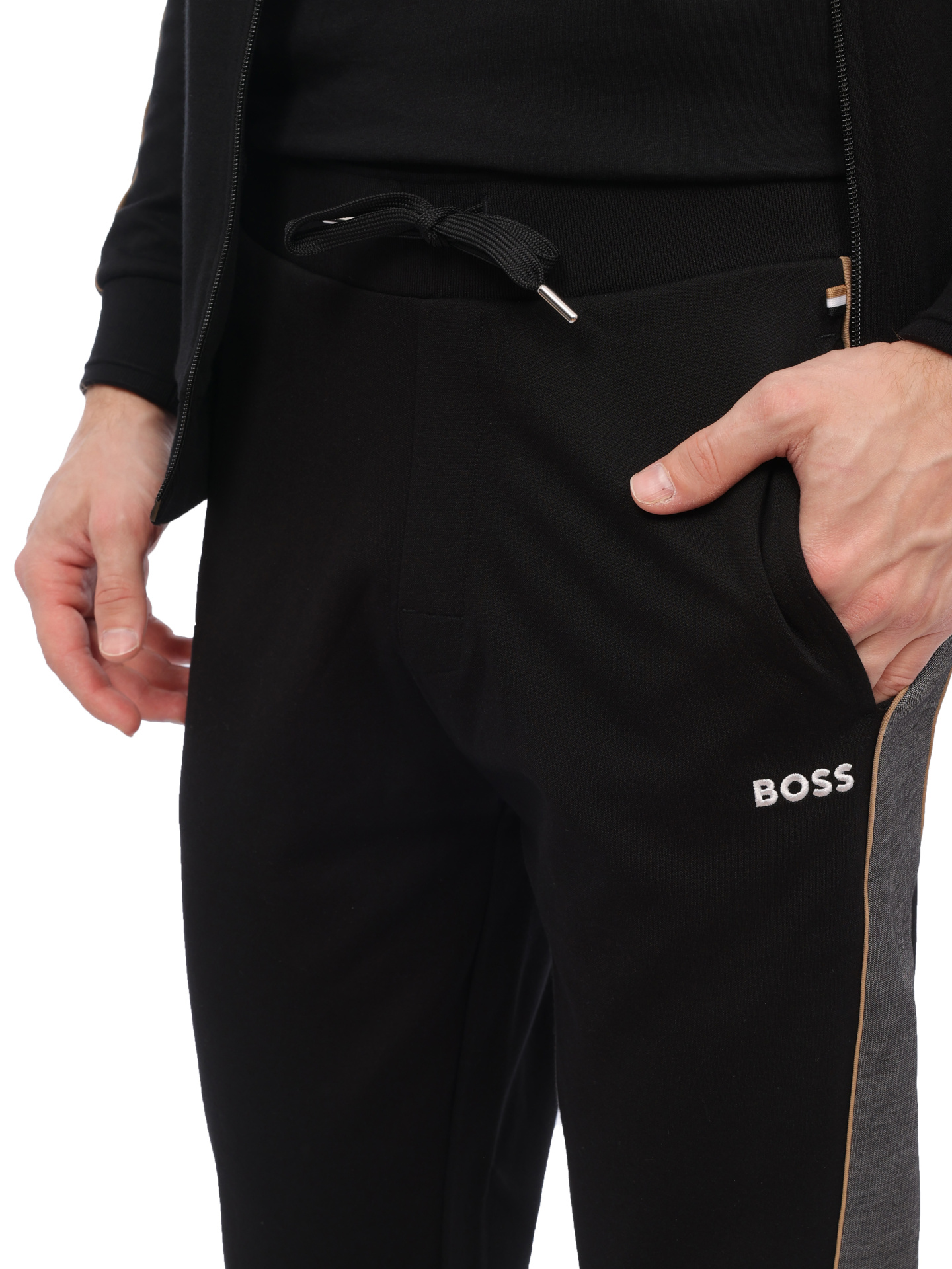 Костюм спортивный Boss 50511040 001 черный мужской с лампасами — купить в интернет-магазине Verdistore