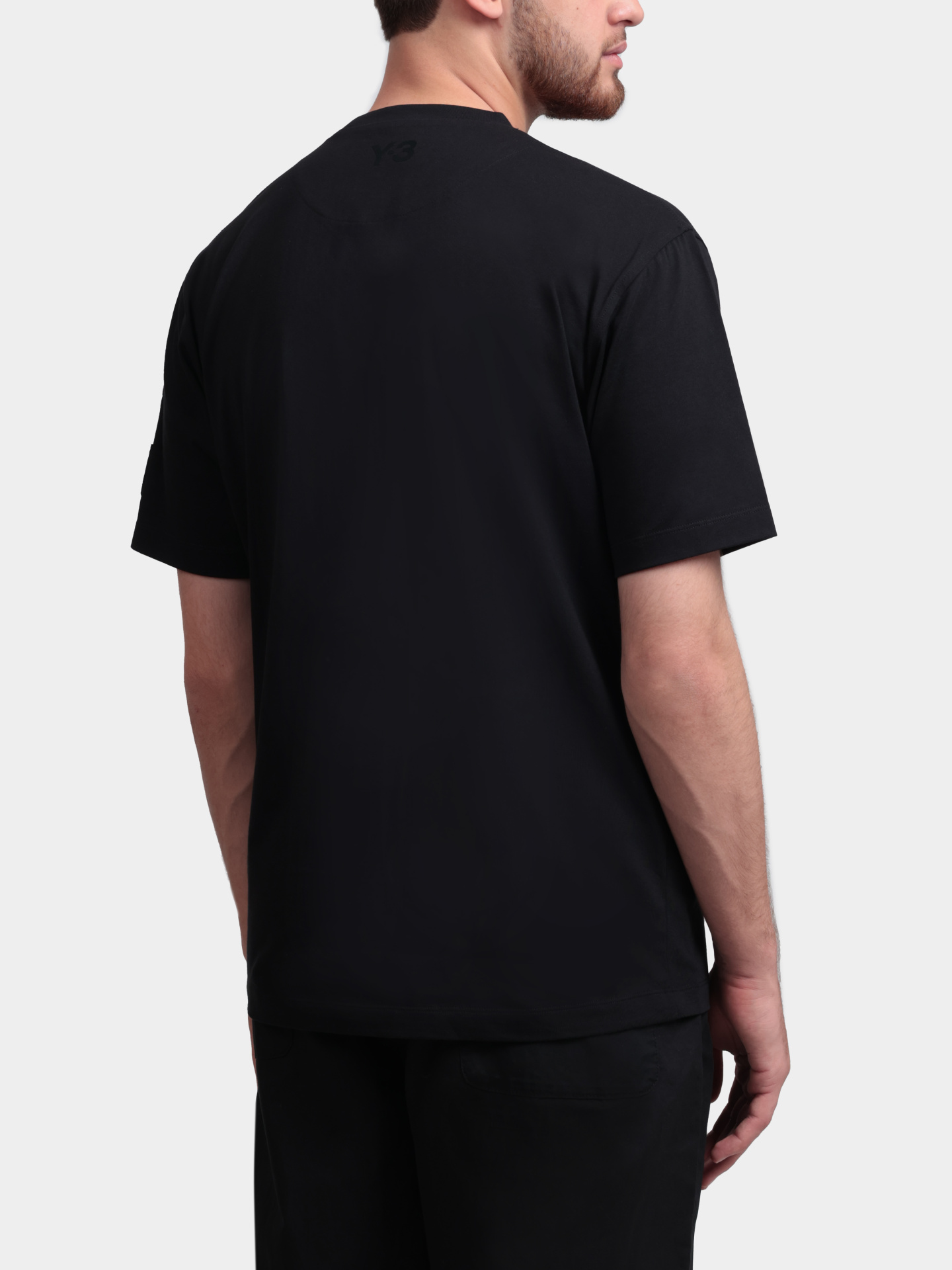 Футболка Y-3 KC6765 BLACK черная мужская с накладным карманом — купить в интернет-магазине Verdistore