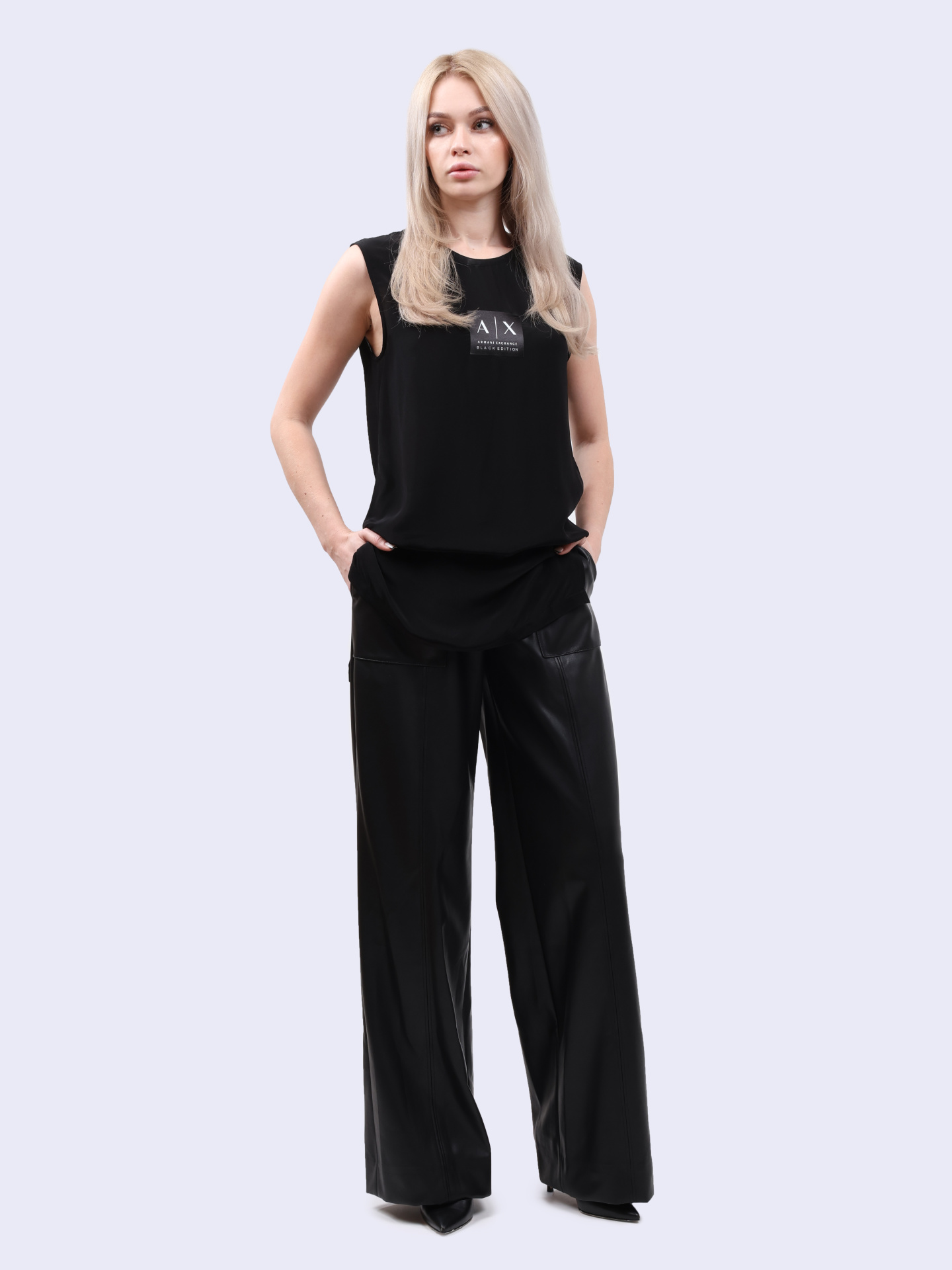 Топ Armani Exchange XW000074 AF10516 UC001 черный женский из вискозы — купить в интернет-магазине Verdistore