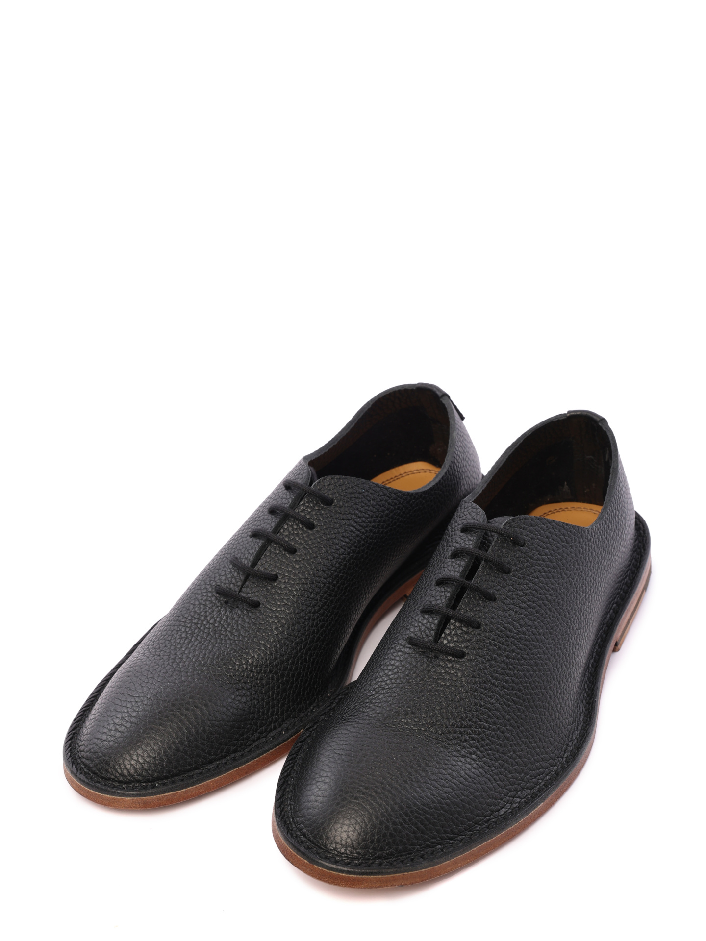 Оксфорды черные из мелкозернистой кожи и с коричневой подошвой — купить в интернет-магазине Verdistore
