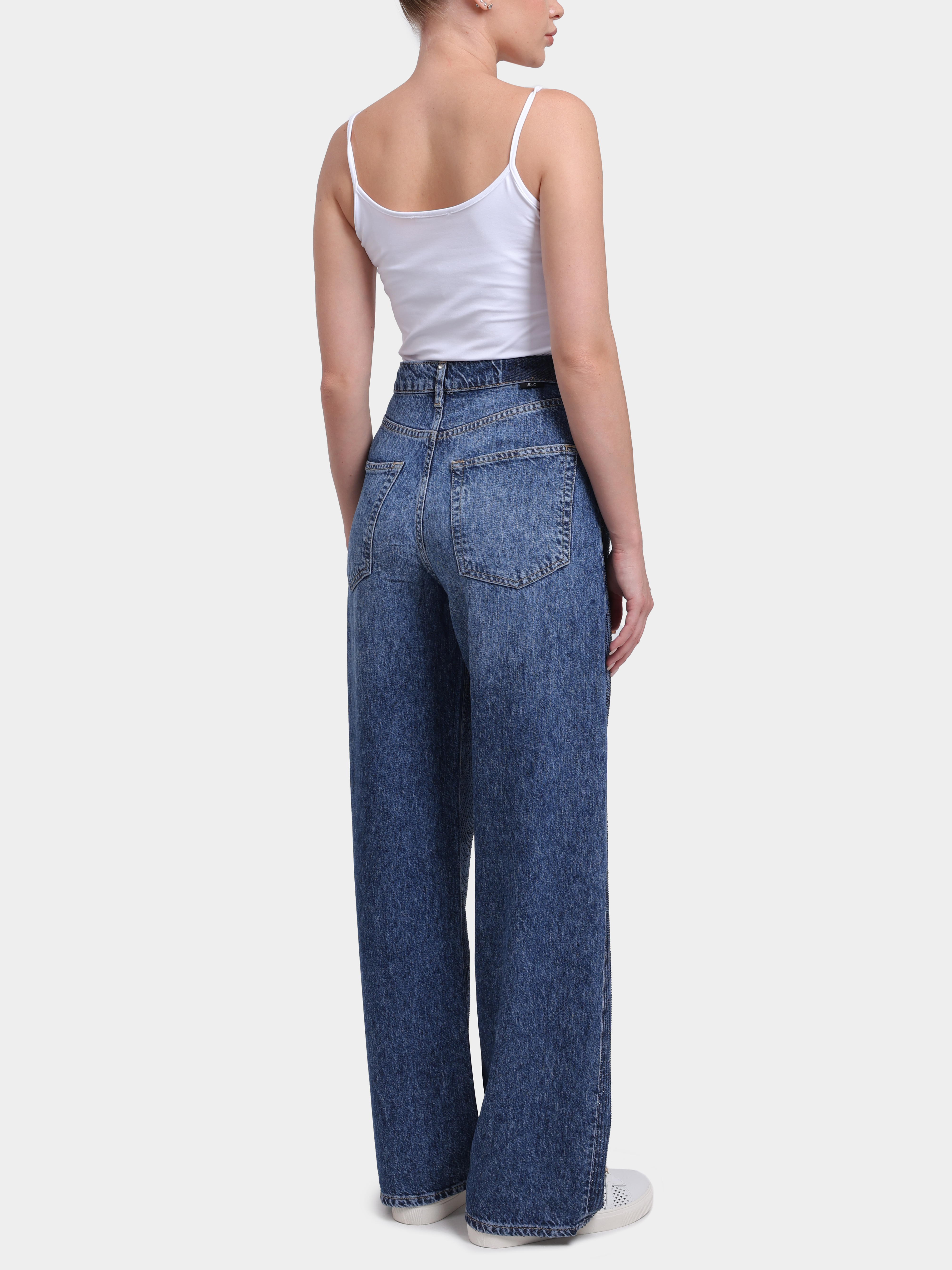 Джинсы Liu-Jo BLUE DENIM UF6166 D0373 79111 синие женские со стразами — купить в интернет-магазине Verdistore