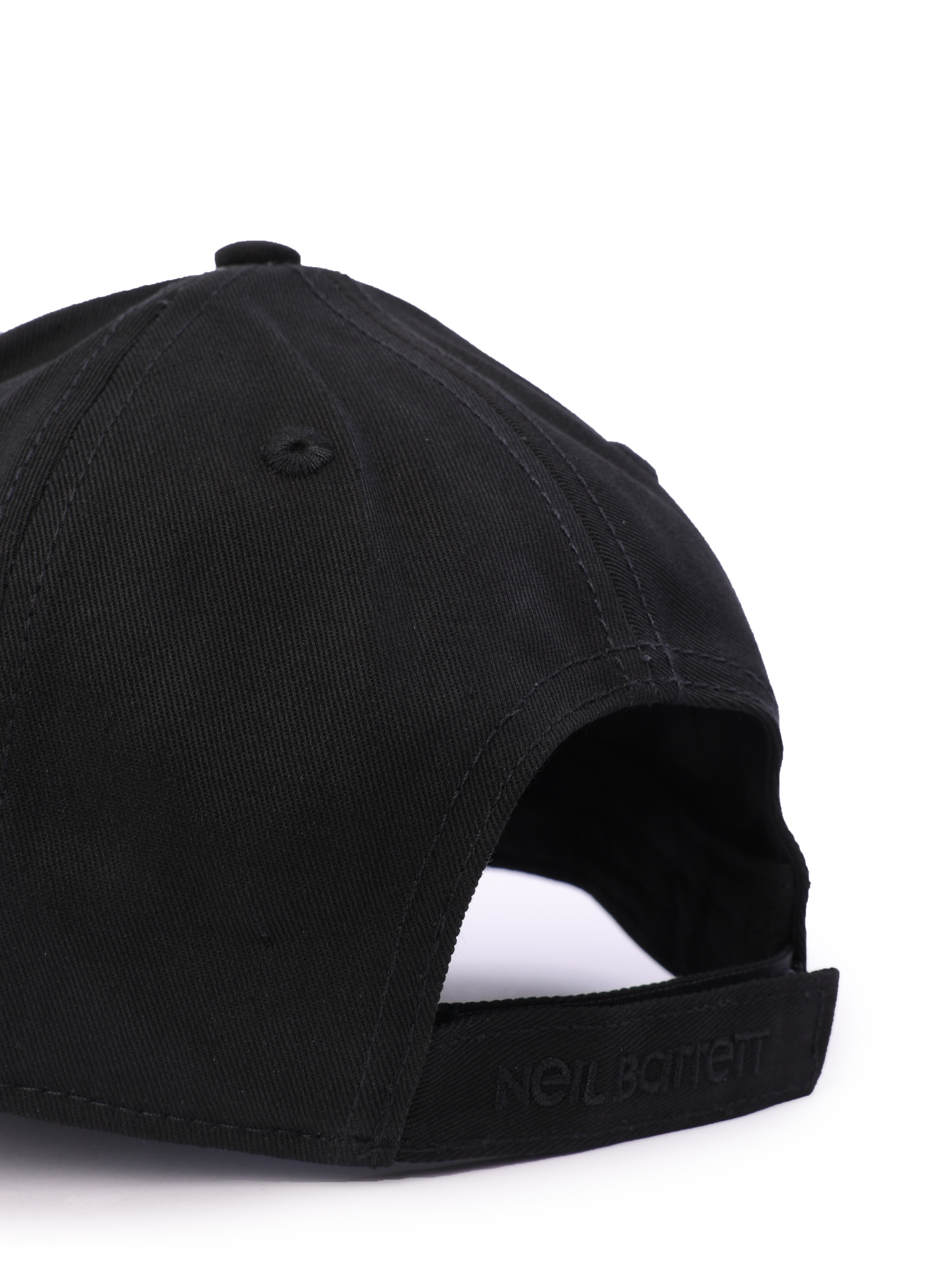 Бейсболка черная хлопковая с белой наклейкой логотипом  — купить в интернет-магазине Verdistore