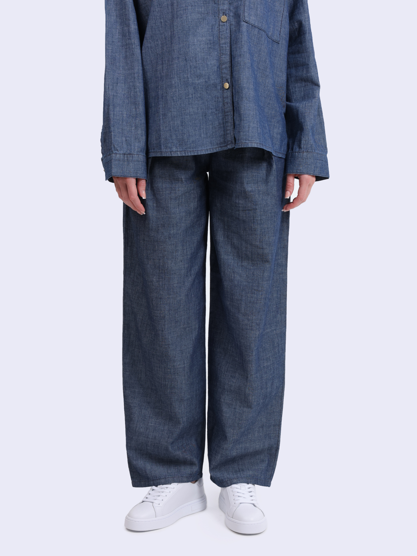 Брюки Armani Exchange XW000574 AF12895 MB002 синие женские из денима — купить в интернет-магазине Verdistore
