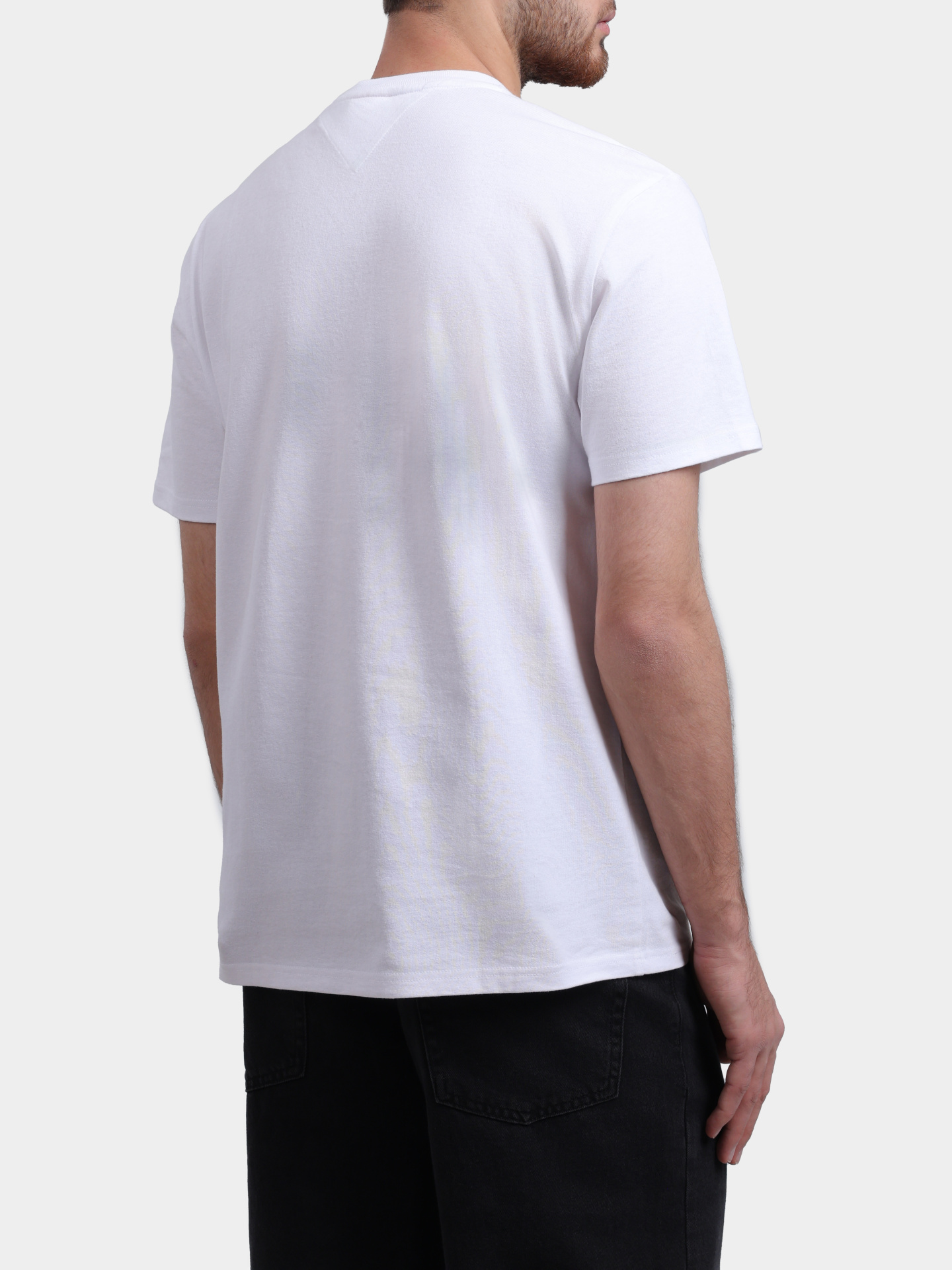 Футболка Tommy Jeans DM0DM18528 YBR хлопковая мужская — купить в интернет-магазине Verdistore