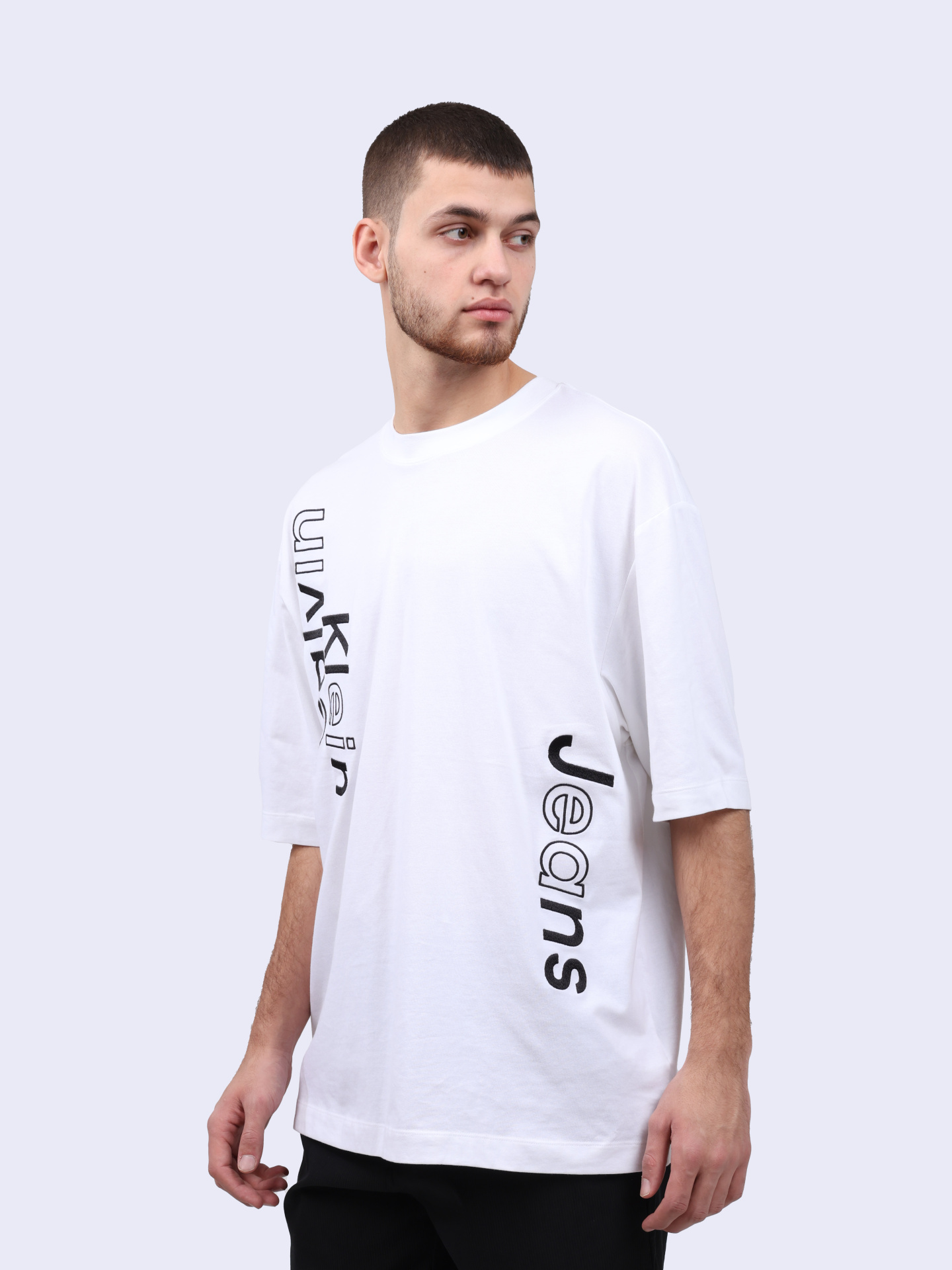Футболка Calvin Klein Jeans J30J325491 YAF белая мужская из хлопка — купить в интернет-магазине Verdistore