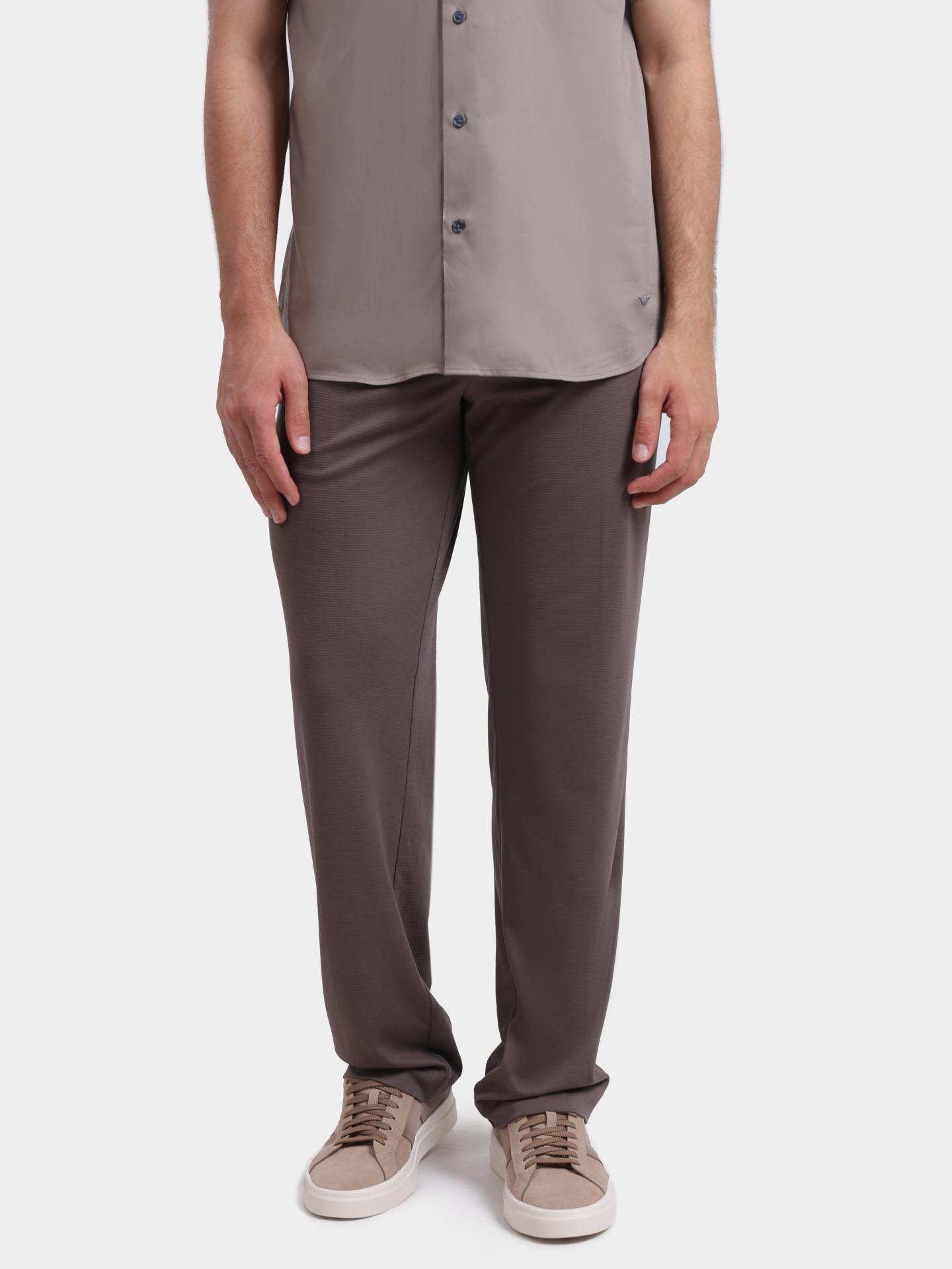 Брюки Emporio Armani EM001505 AF24843 U6200 коричневые мужские зауженного кроя  — купить в интернет-магазине Verdistore