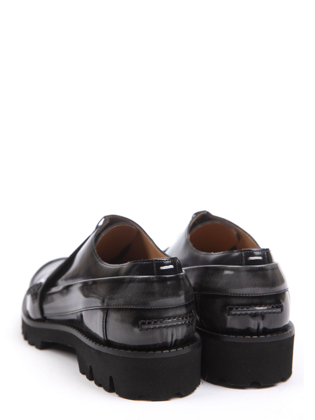 Оксфорды из черной лакированной кожи на массивной подошве — купить в интернет-магазине Verdistore