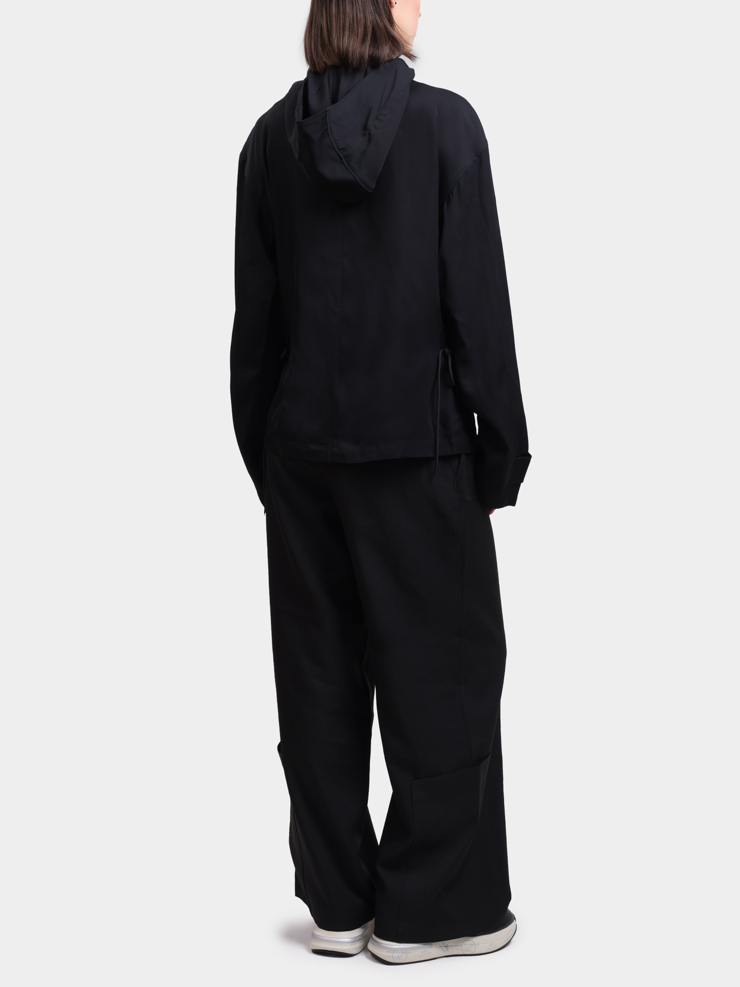 Мастерка Y-3 JD1760 черная женская с капюшоном — купить в интернет-магазине Verdistore