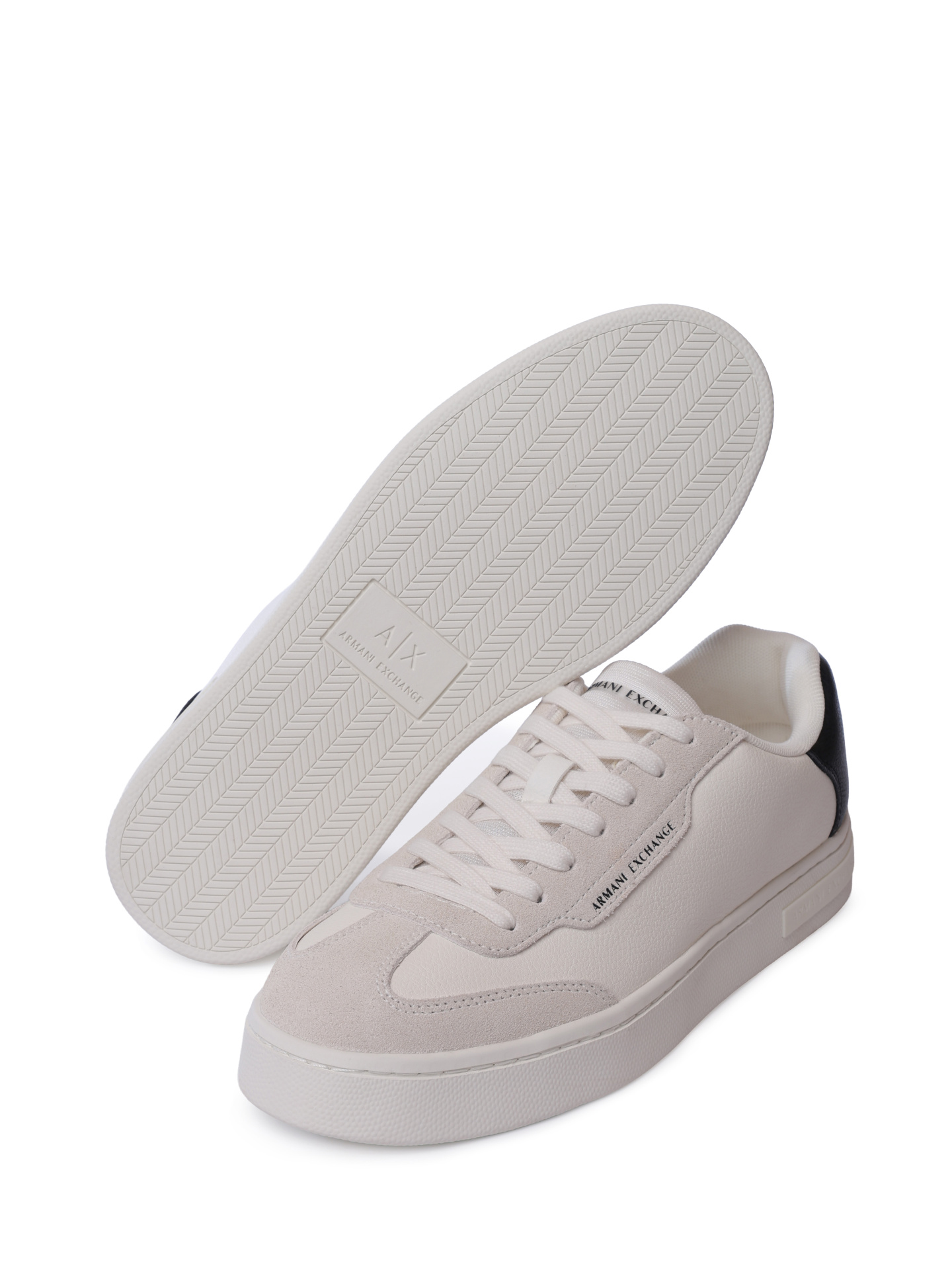 Кеды Armani Exchange XUX250 XV948 N480 белые мужские с контрастными вставками — купить в интернет-магазине Verdistore