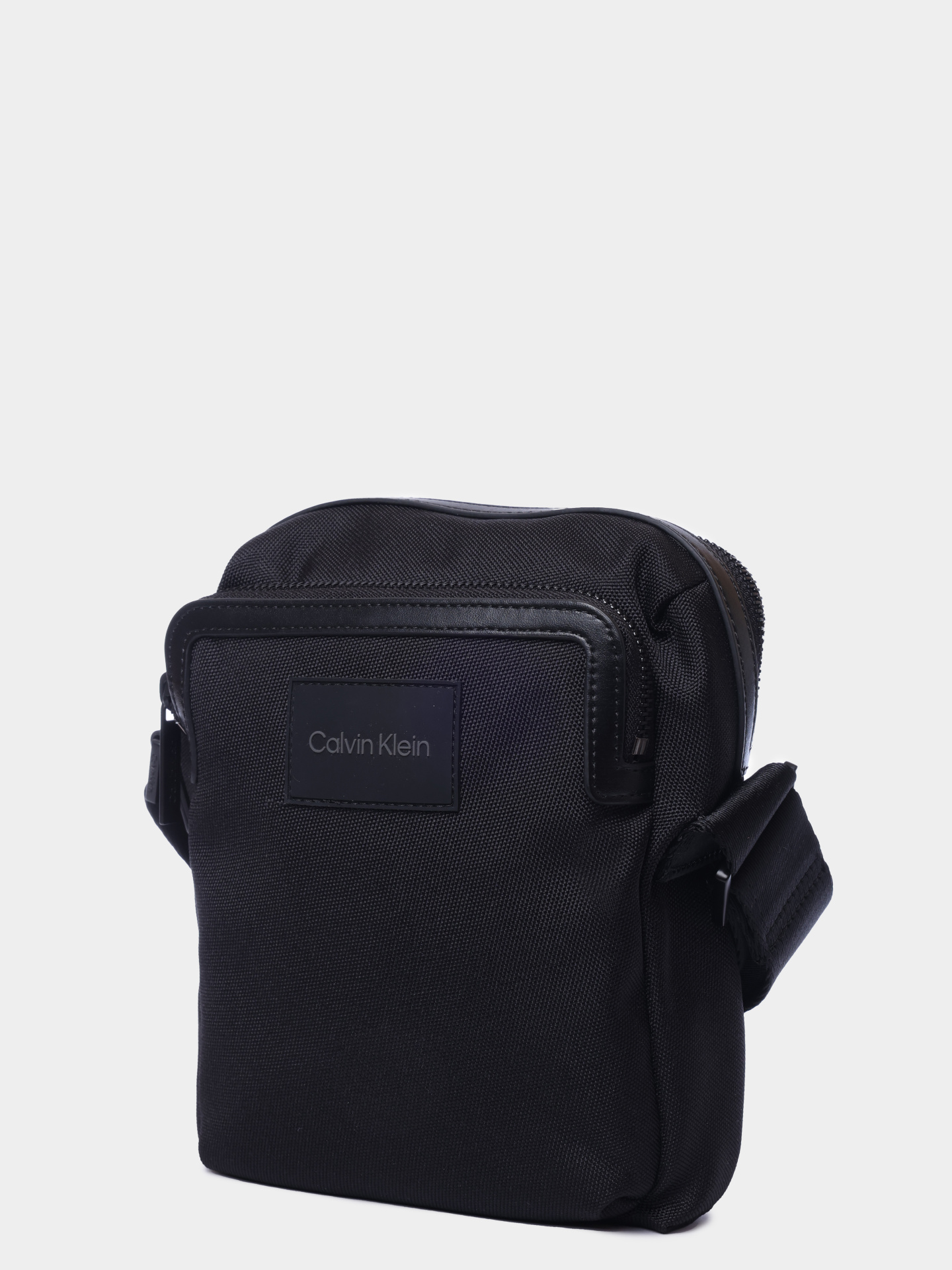 Сумка Calvin Klein K50K511749 текстильная мужская — купить в интернет-магазине Verdistore