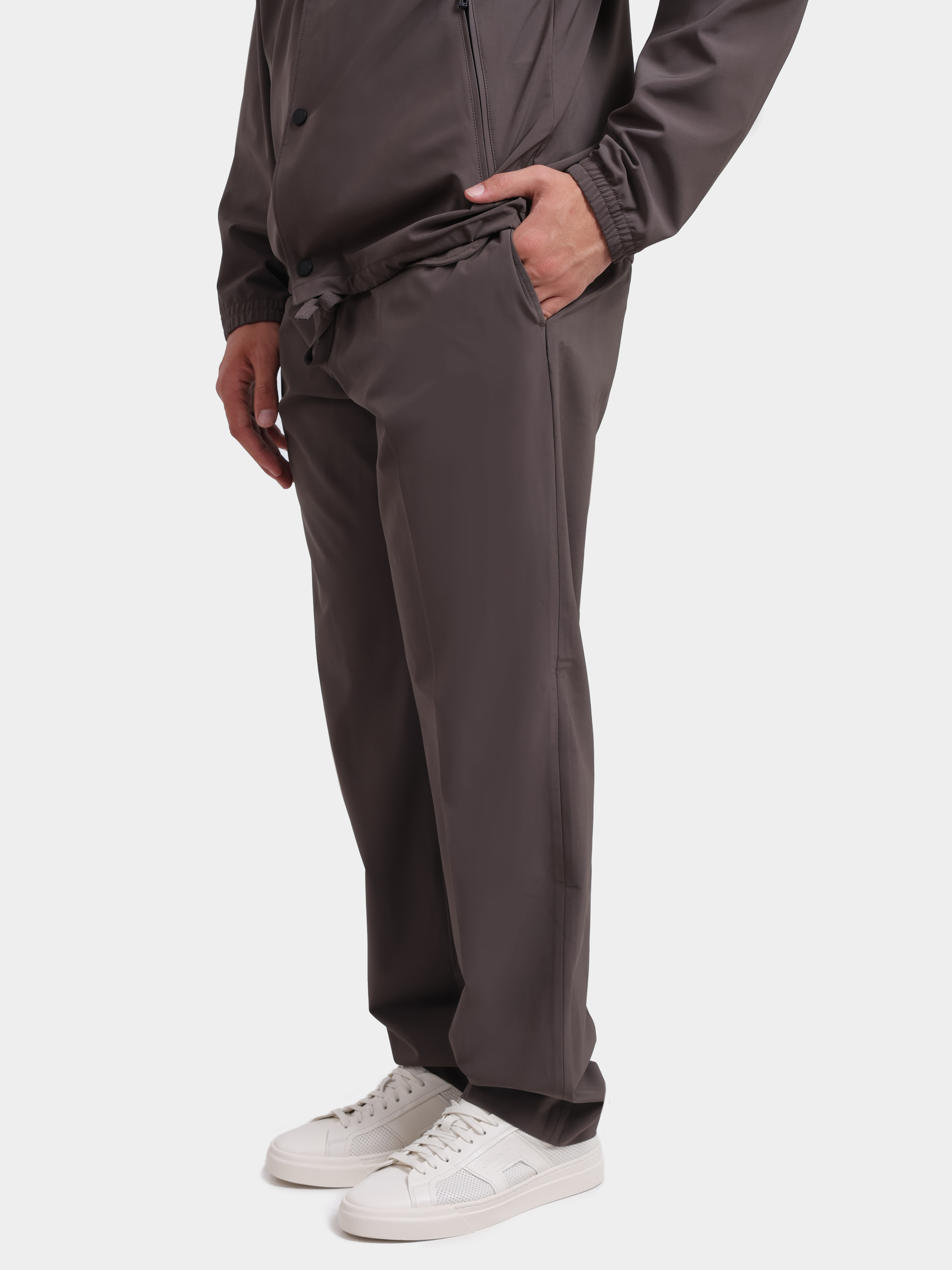 Брюки Emporio Armani EM001505 AF21368 U6200 коричневые мужские — купить в интернет-магазине Verdistore