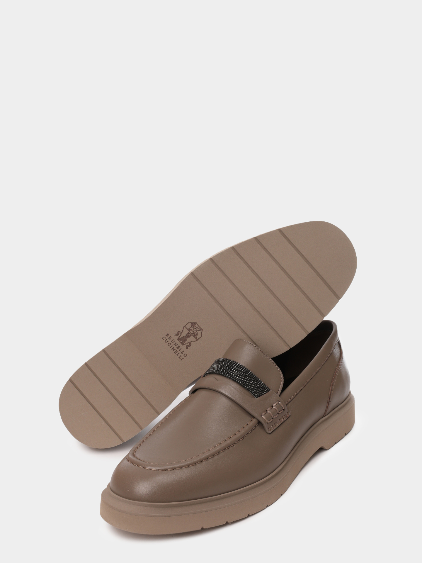 Лоферы Brunello Cucinelli MZSKG2370 женские с декором — купить в интернет-магазине Verdistore