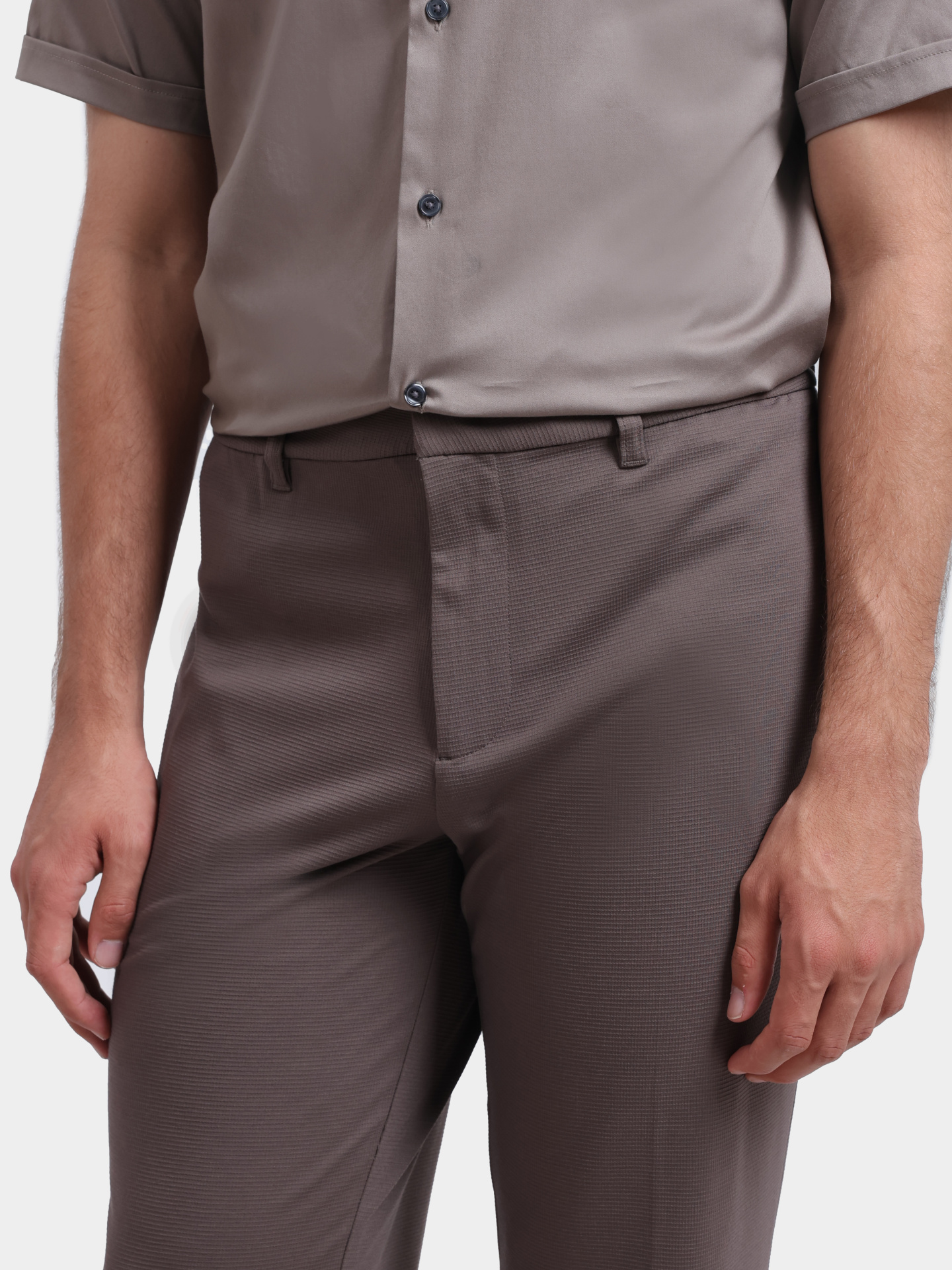 Брюки Emporio Armani EM001505 AF24843 U6200 коричневые мужские зауженного кроя  — купить в интернет-магазине Verdistore