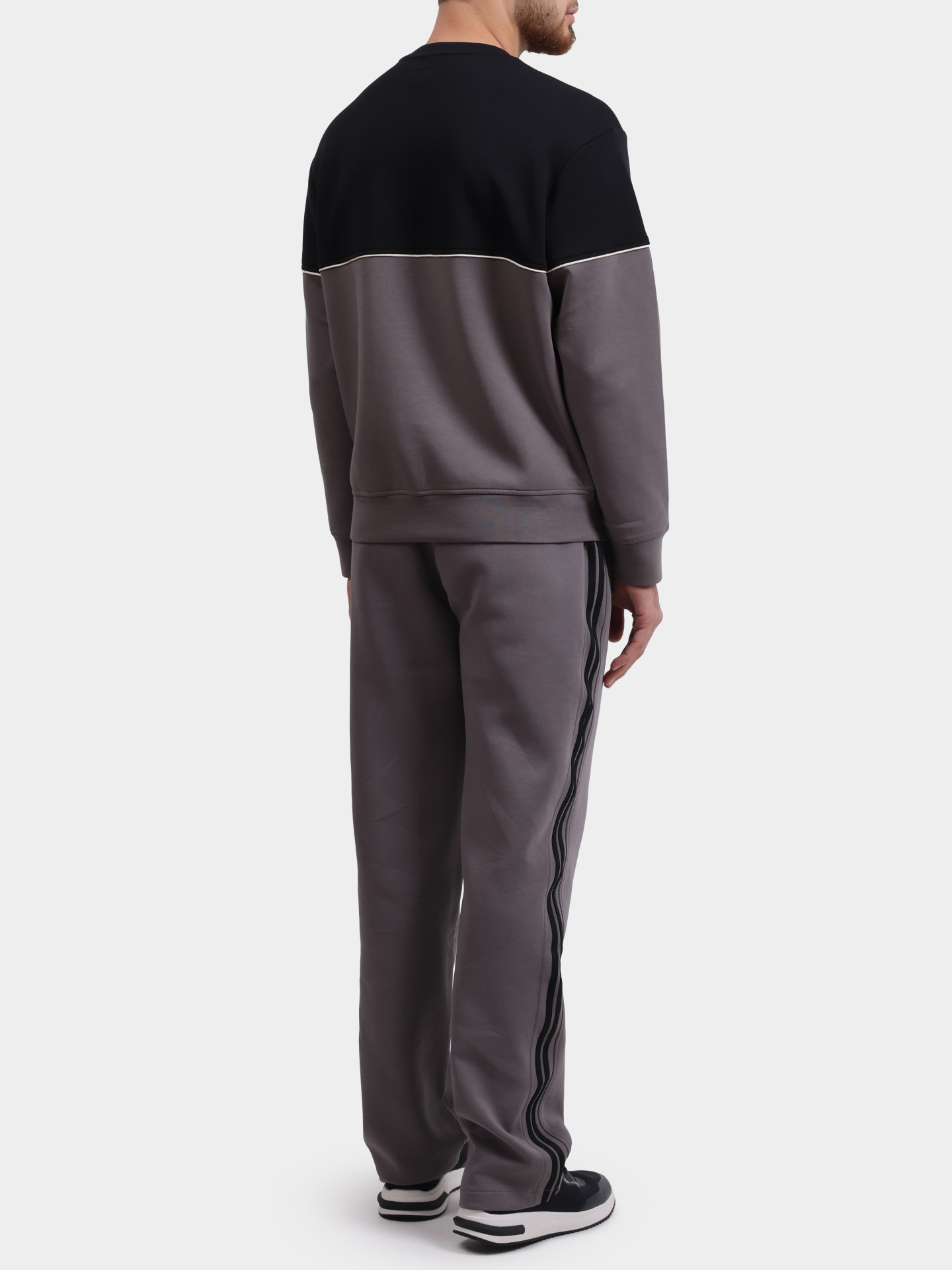 Свитшот XM001033 AF13047 MC225 — купить в интернет-магазине Verdistore