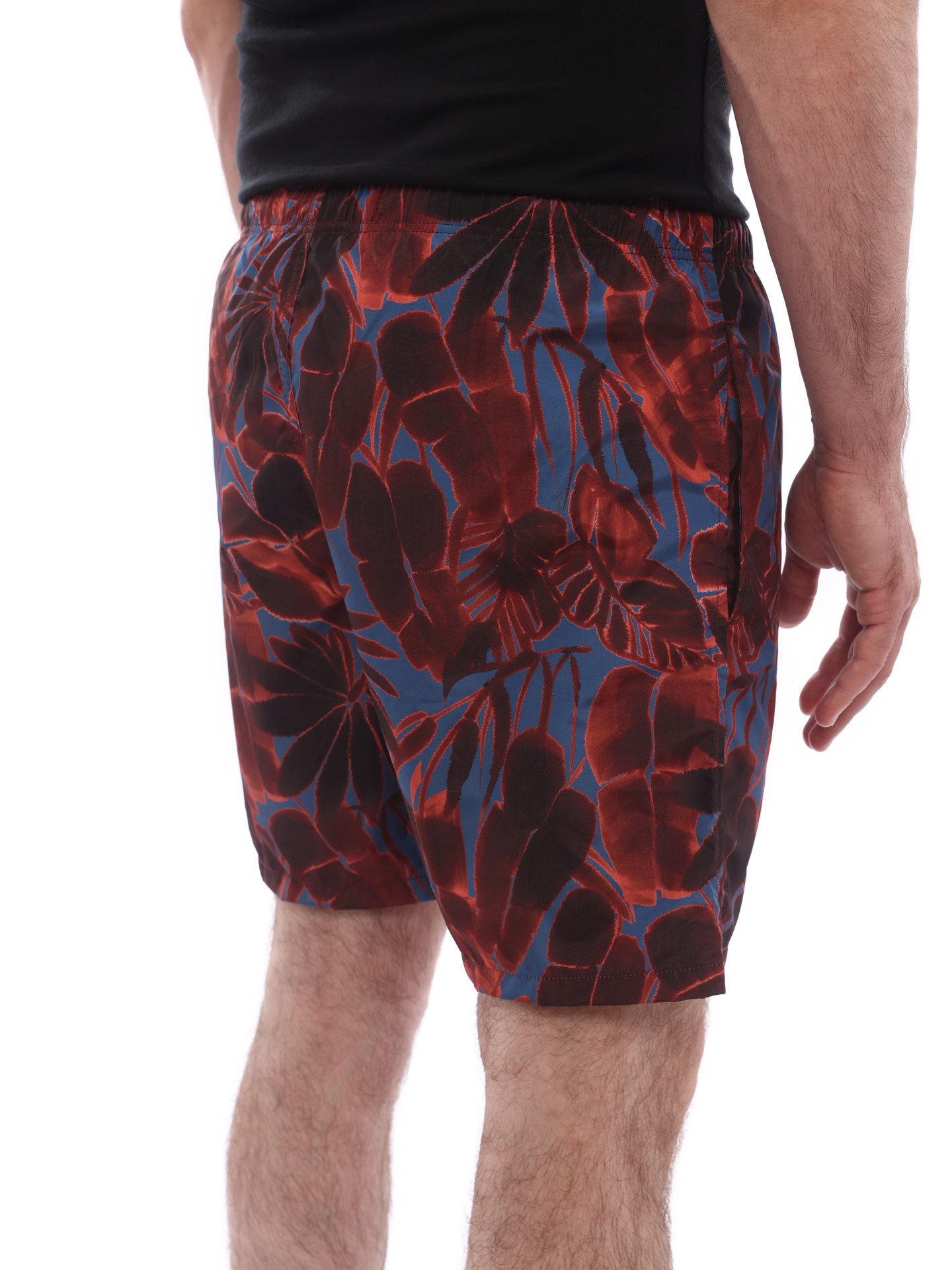 Шорты Ermenegildo Zegna N7B79 608 бордовые мужские — купить в интернет-магазине Verdistore