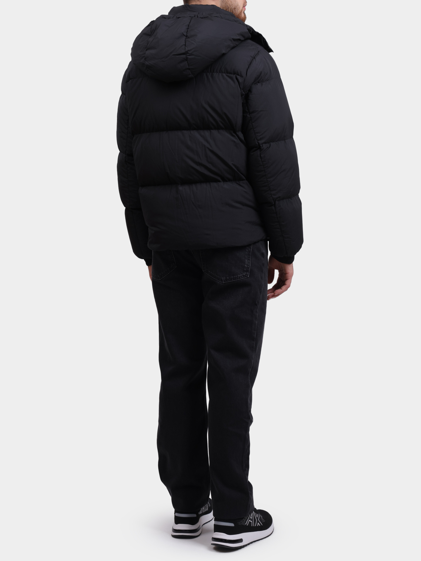 Пуховик Armani Exchange XM001098 AF16340 UC001 черный мужской — купить в интернет-магазине Verdistore