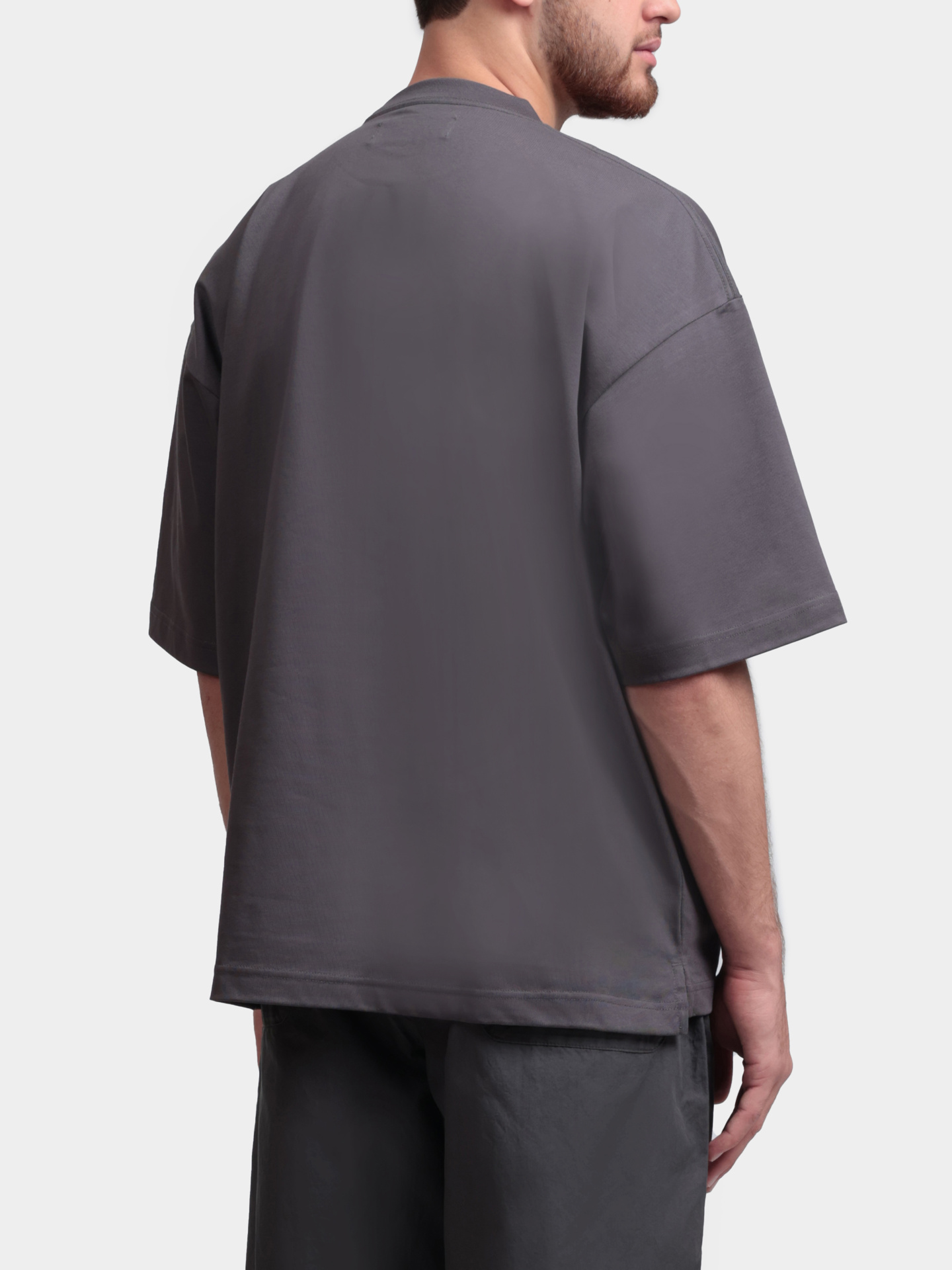 Футболка MAISON MIHARA YASUHIRO I16TS552 DKGRAY темно-серая мужская свободного кроя — купить в интернет-магазине Verdistore