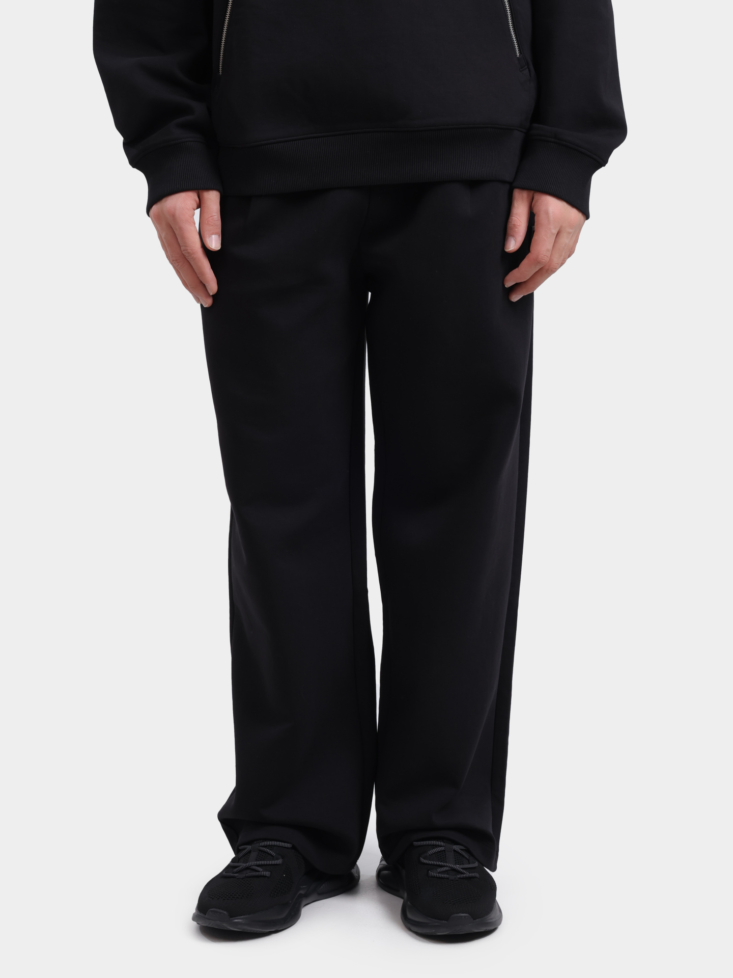 Брюки спортивные Hugo Dargenpan 10267272 черные мужские — купить в интернет-магазине Verdistore