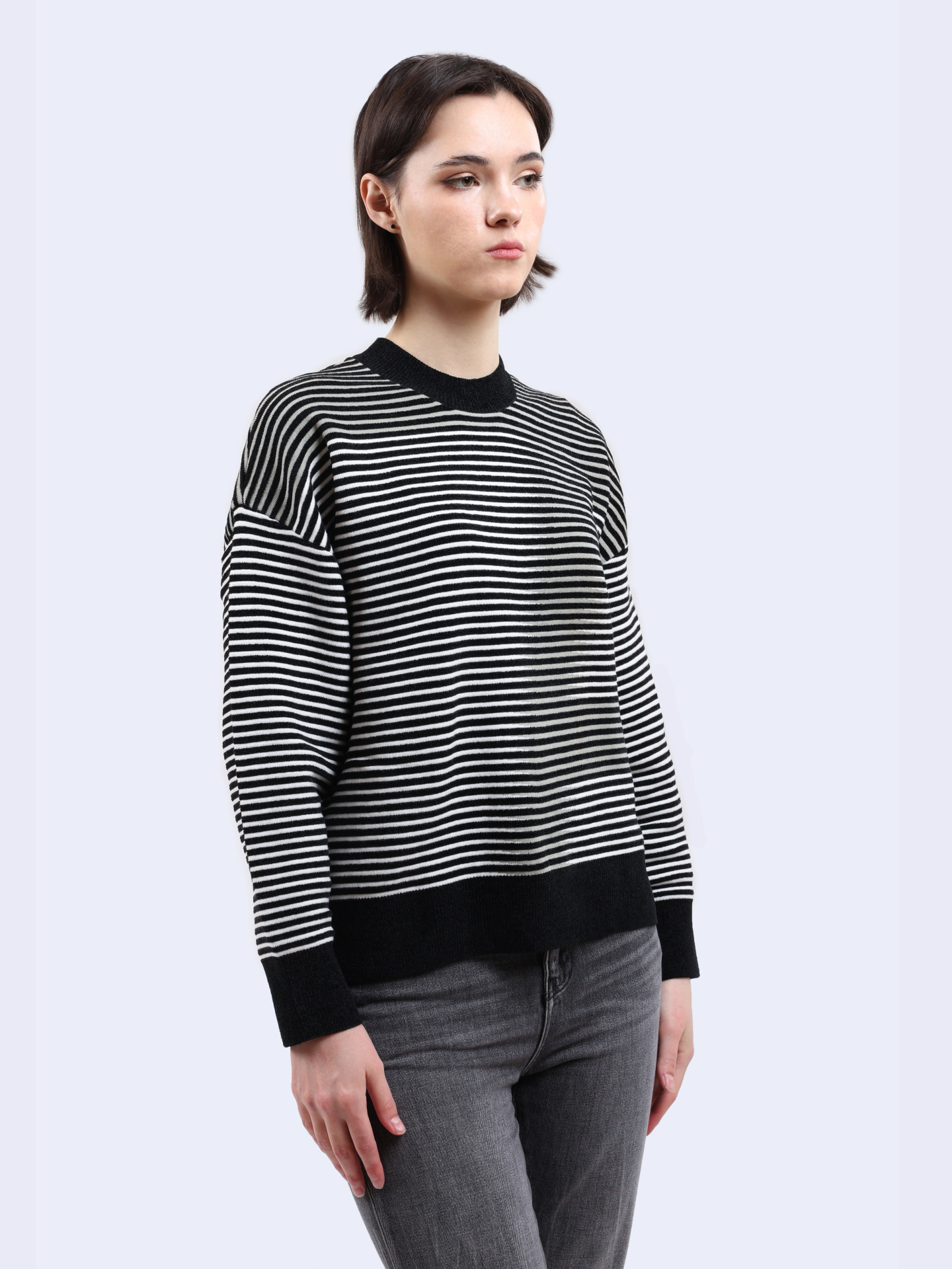 Свитшот Armani Exchange 6DYM1N YM1TZ 21DC полосатый женский — купить в интернет-магазине Verdistore