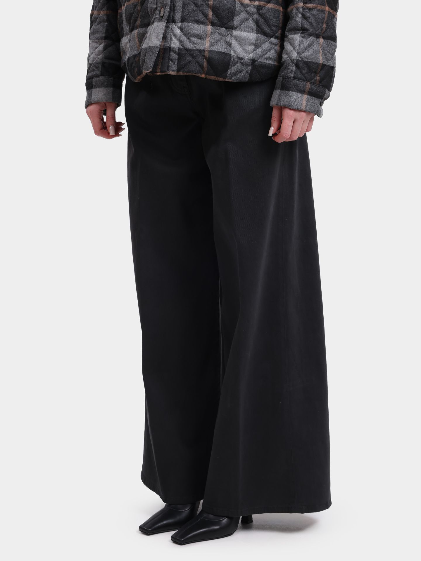 Джинсы P04614T3 02487 73 черные женские  — купить в интернет-магазине Verdistore