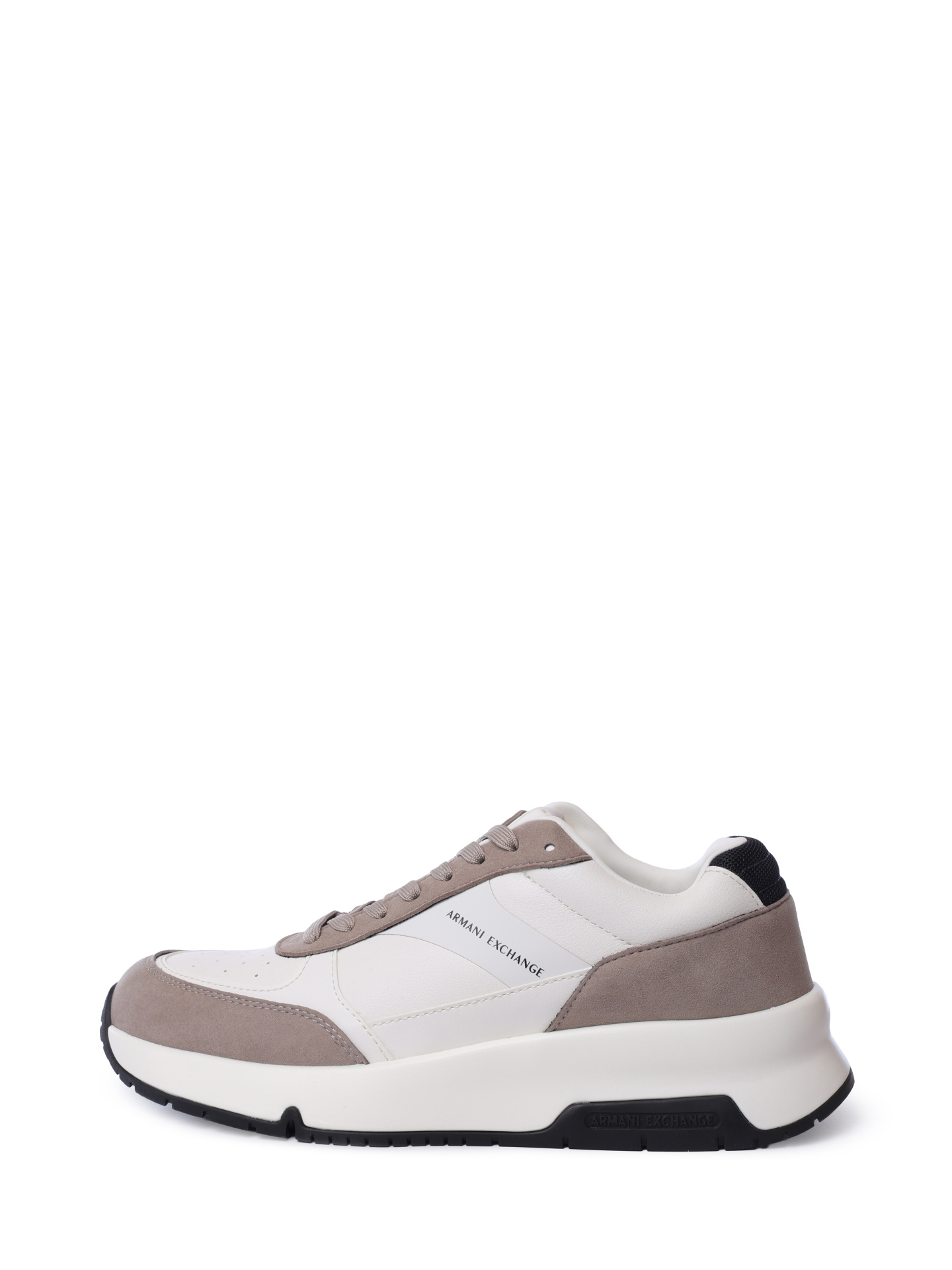 Кроссовки Armani Exchange XUX225 XV862 U641 белые мужские с бежевыми вставками — купить в интернет-магазине Verdistore