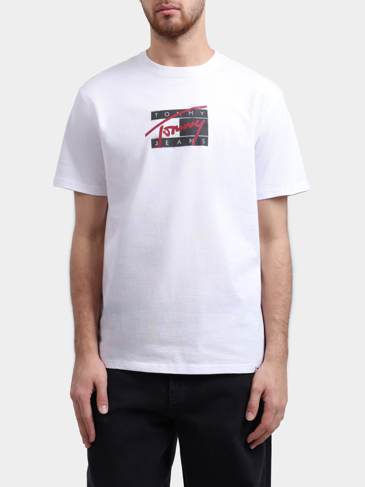 Футболка Tommy Jeans DM0DM18528 YBR хлопковая мужская — купить в интернет-магазине Verdistore