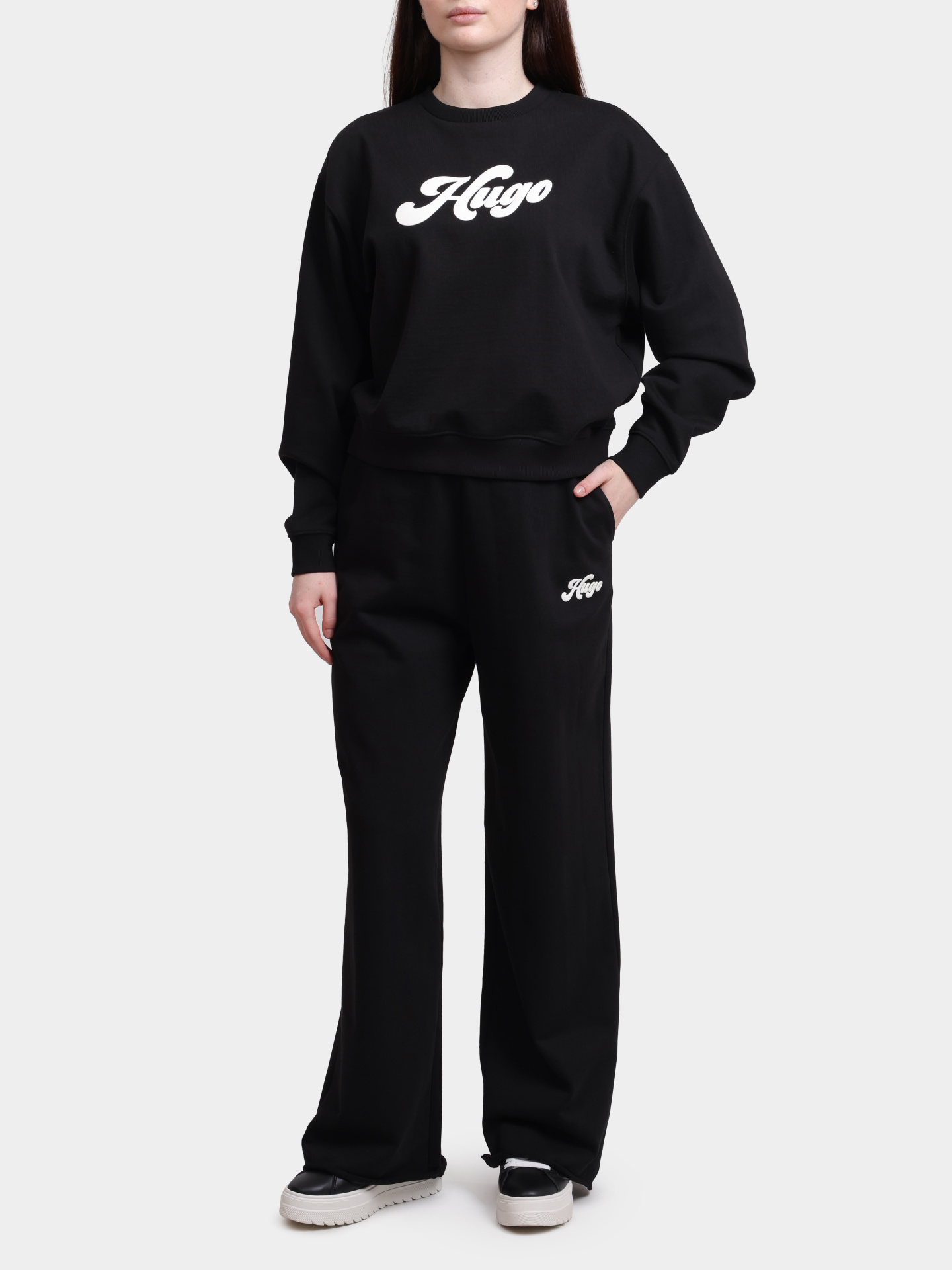 Свитшот Hugo 50541169 001 черный женский с логотипом — купить в интернет-магазине Verdistore