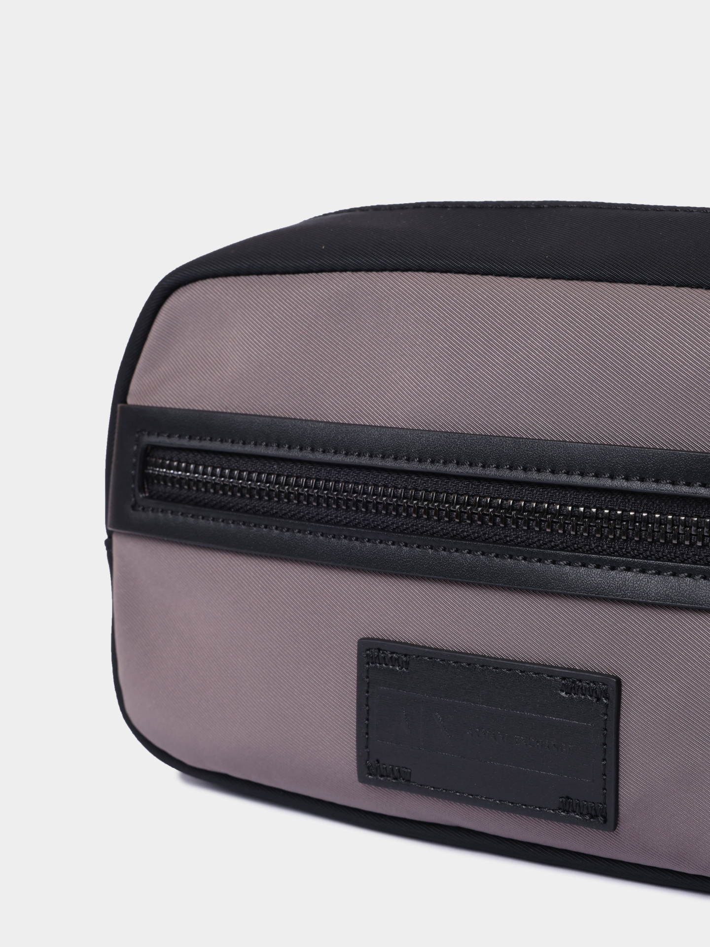 Сумка Armani Exchange XM001662 AF17306 M8014 текстильная мужская — купить в интернет-магазине Verdistore