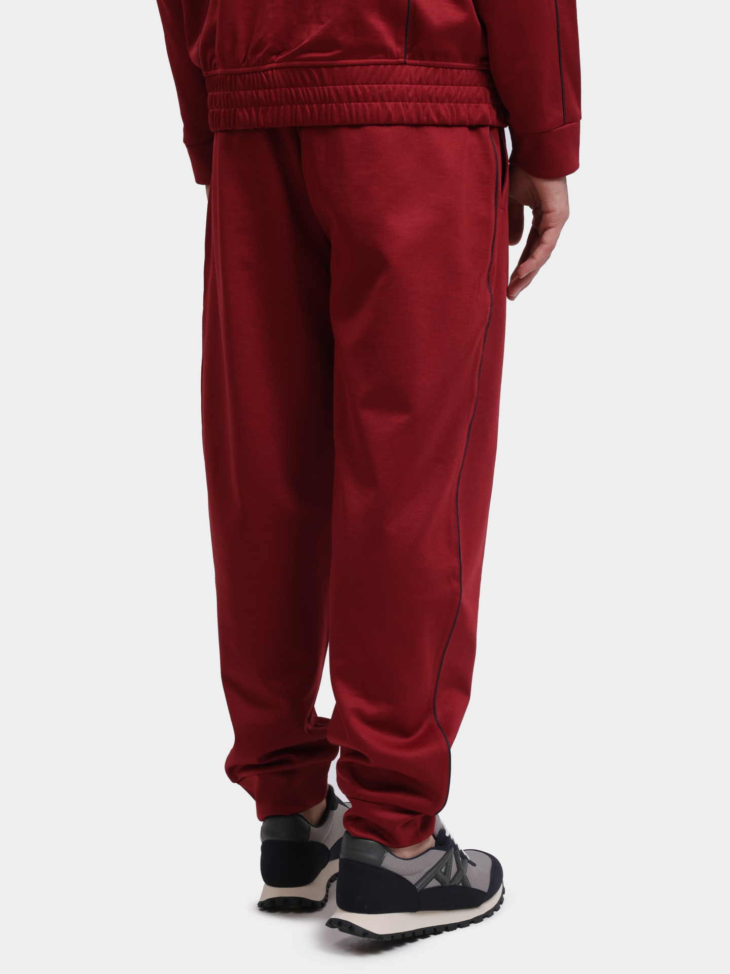 Джоггеры Armani Exchange XM001358 AF16278 UA328 красные мужские — купить в интернет-магазине Verdistore