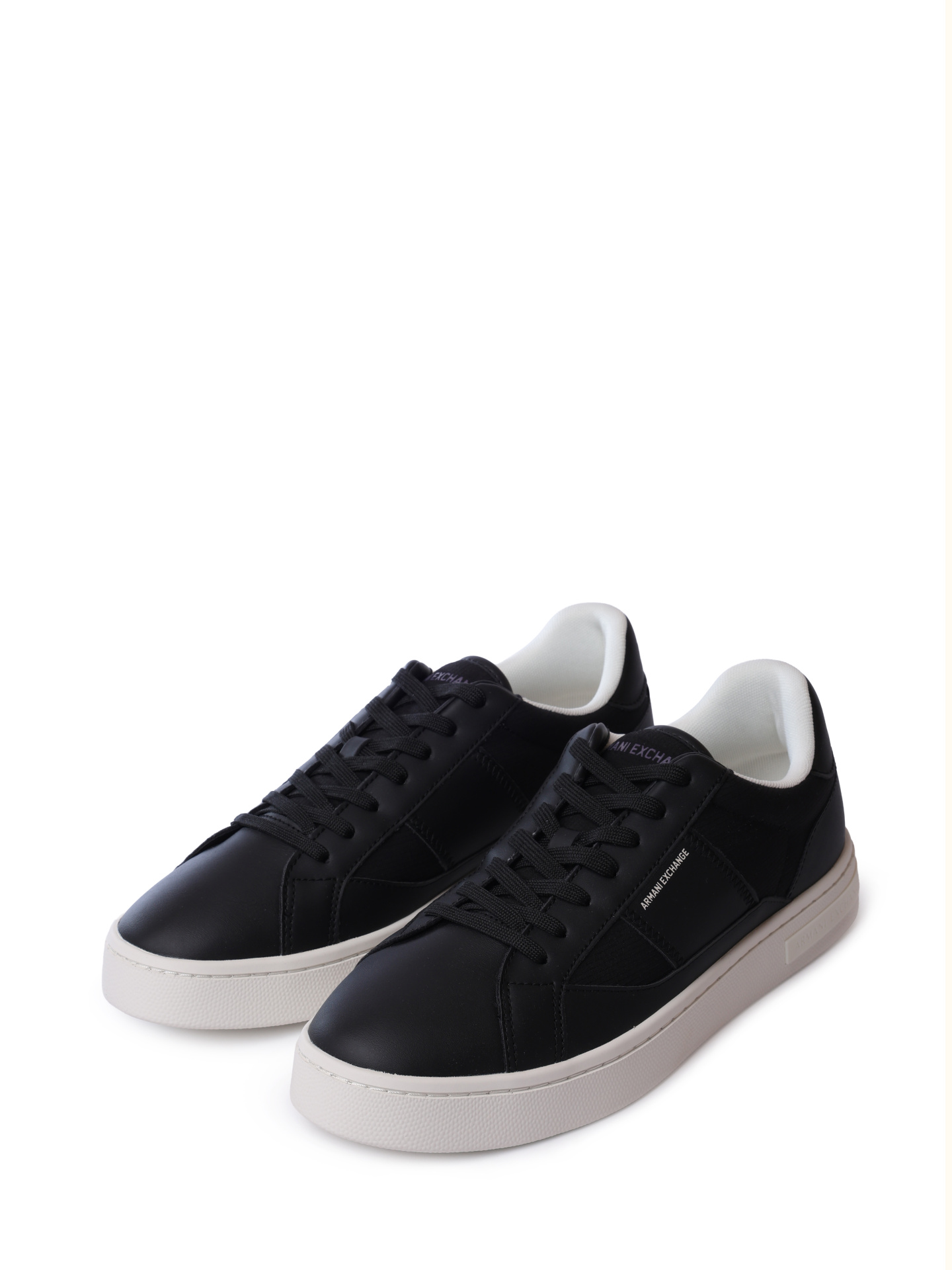 Кроссовки Armani Exchange XUX241 XV911 K001 чёрные мужские из искусственной кожи — купить в интернет-магазине Verdistore