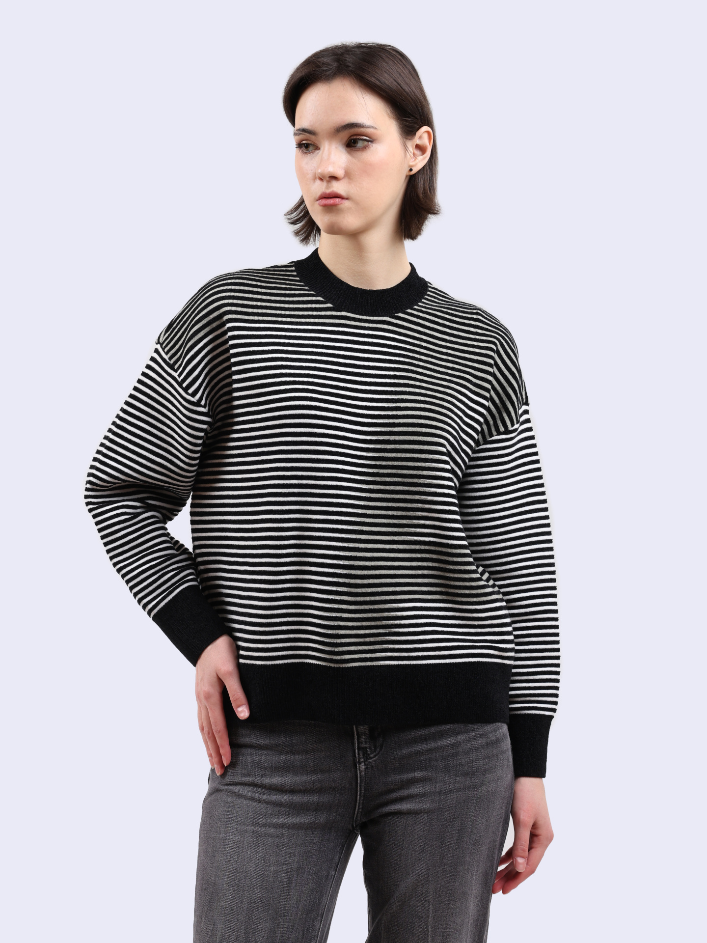 Свитшот Armani Exchange 6DYM1N YM1TZ 21DC полосатый женский — купить в интернет-магазине Verdistore