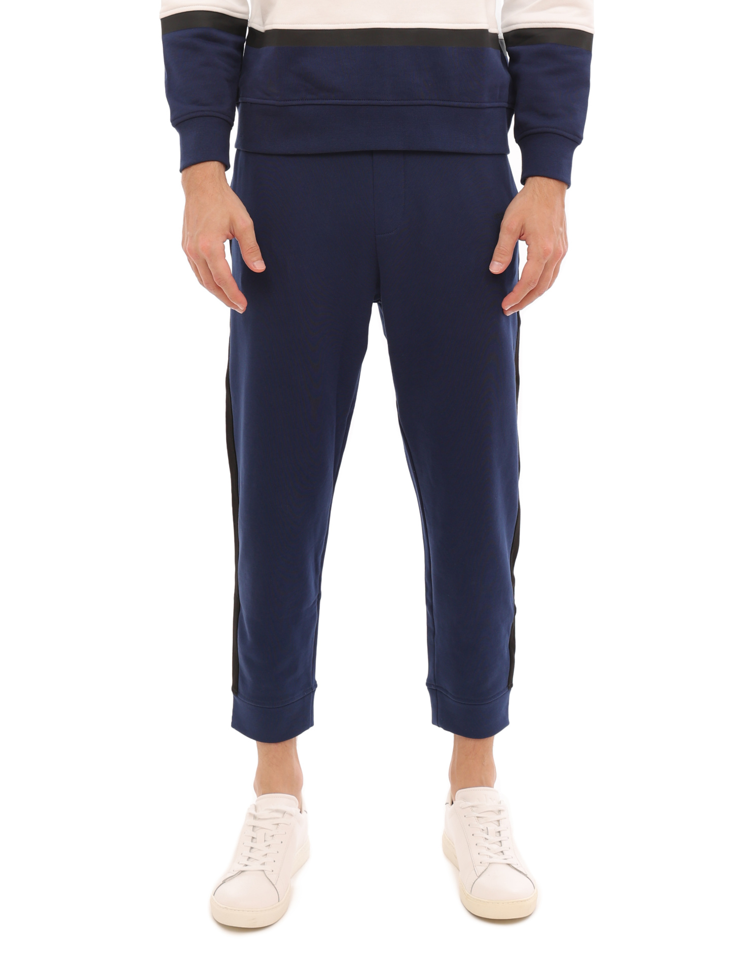 Брюки Armani Exchange 3LZPLA ZJ4XZ 85BM синие мужские с контрастной отделкой — купить в интернет-магазине Verdistore