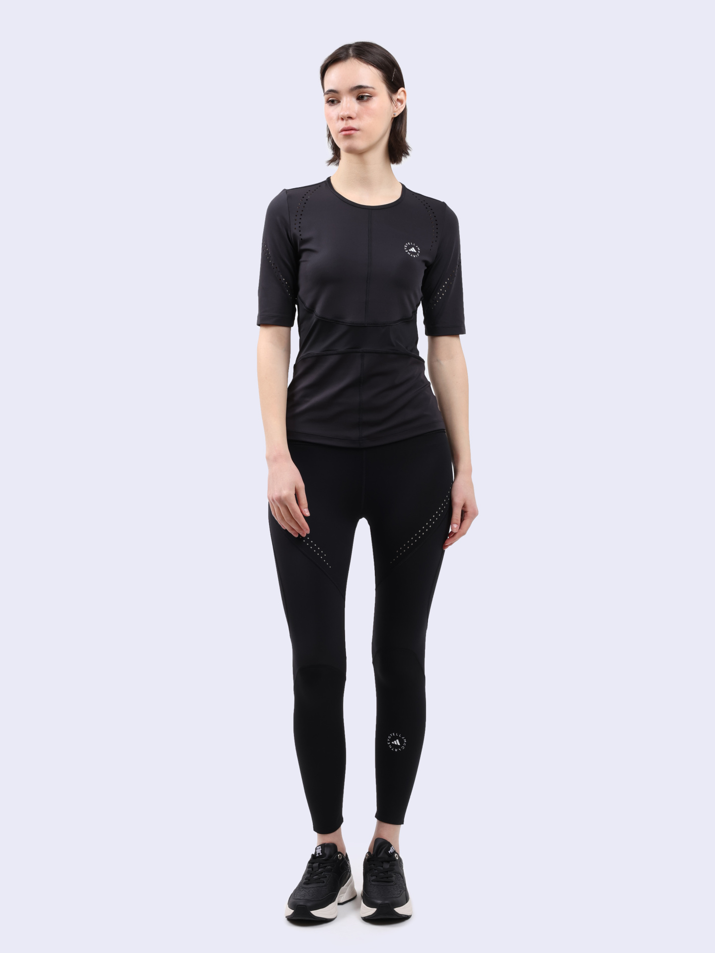Футболка Adidas by Stella McCartney IB6780 черная женская с перфорацией — купить в интернет-магазине Verdistore