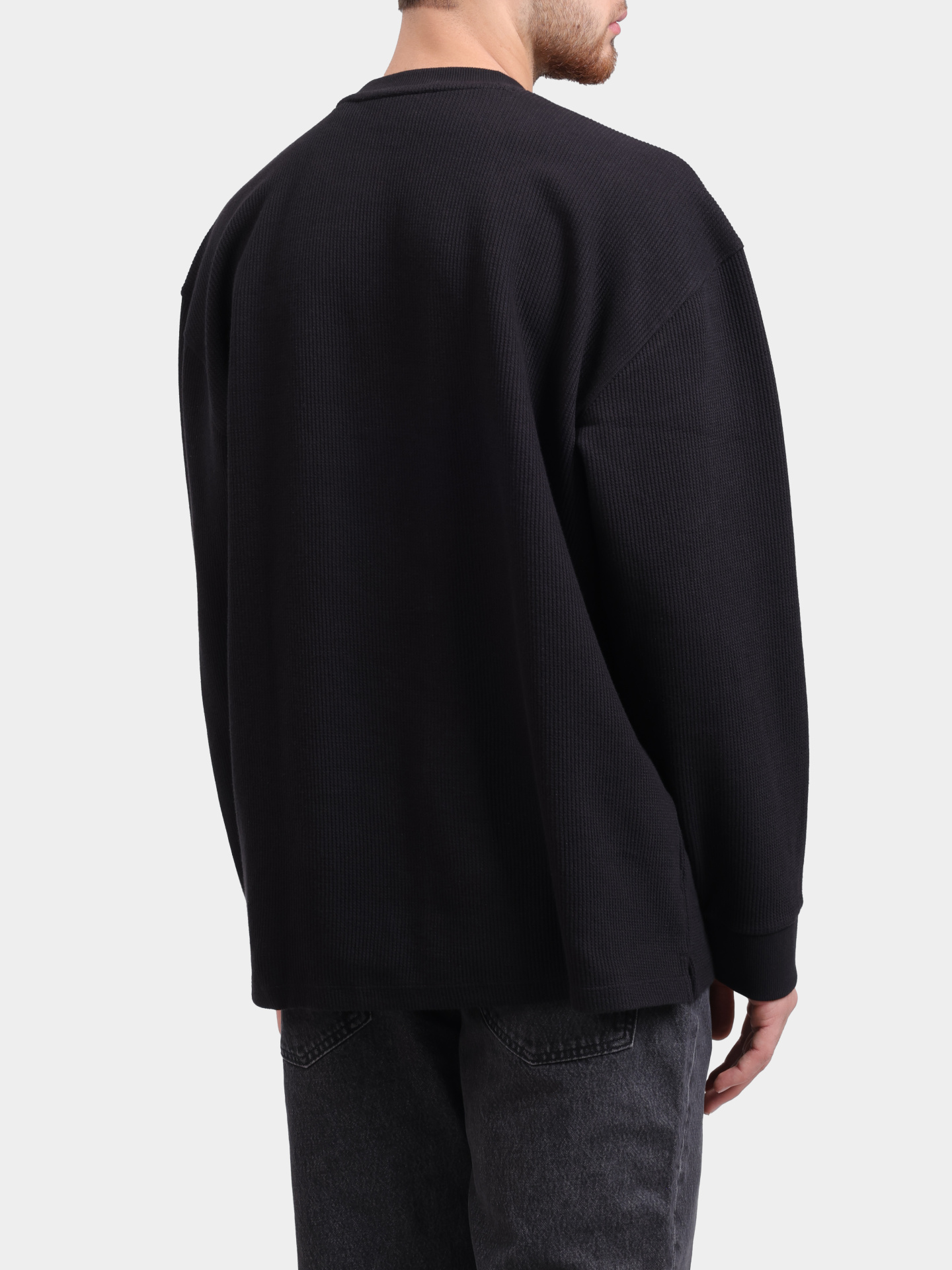 Лонгслив HUGO BLUE Nuwolo 10268873 01 50534454 001 черный мужской с крупным патчем-логотипом  — купить в интернет-магазине Verdistore