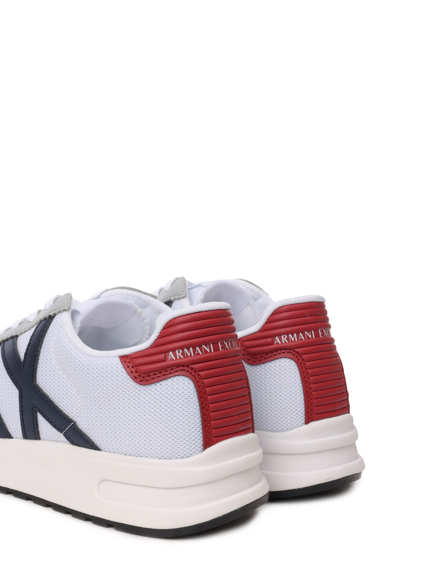 Кроссовки Armani Exchange XUX071 XV527 T709 комбинированные мужские с логотипом — купить в интернет-магазине Verdistore