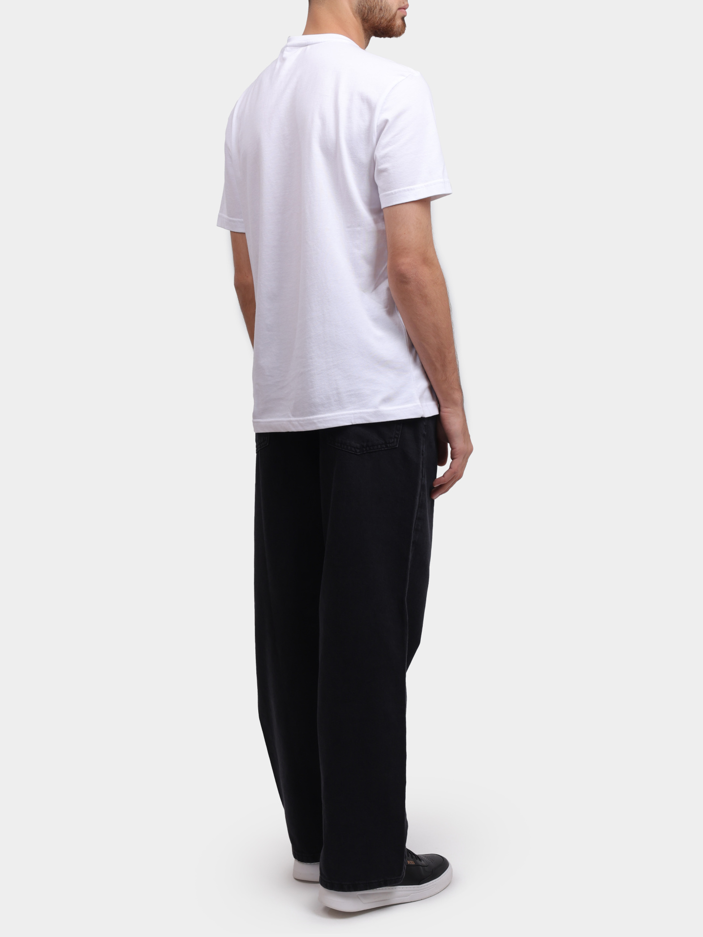 Футболка Calvin Klein K10K114156 белая мужская с логотипом — купить в интернет-магазине Verdistore