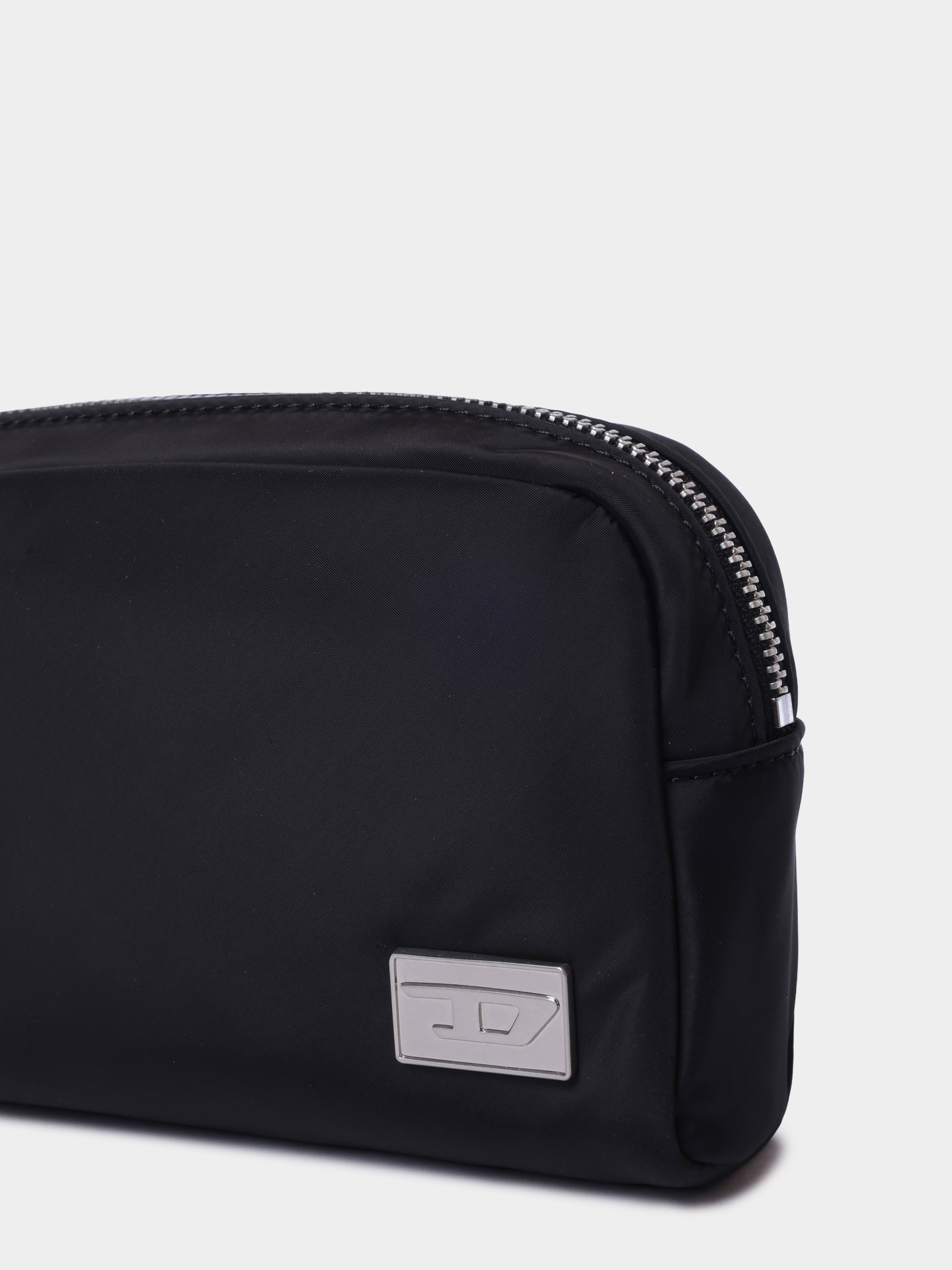 Косметичка Diesel X10572P8166T8013 черная женская — купить в интернет-магазине Verdistore