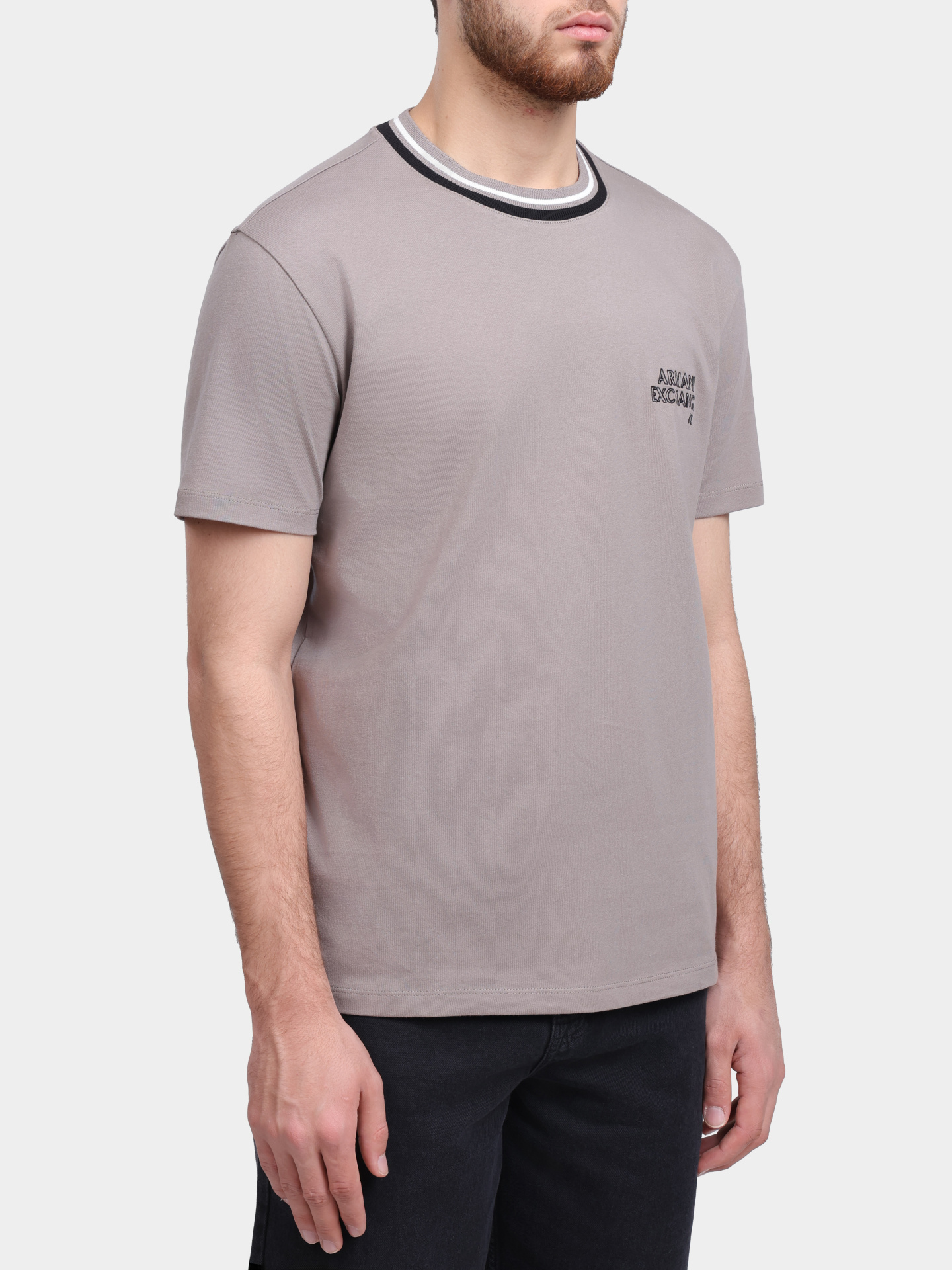 Футболка Armani Exchange XM001795 AF10361 U6107 бежевая мужская — купить в интернет-магазине Verdistore