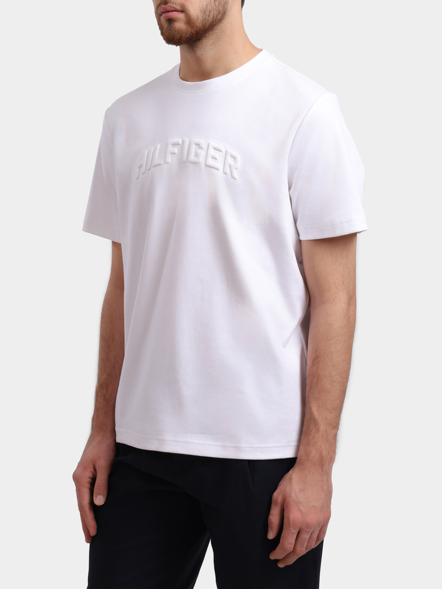 Футболка Tommy Hilfiger MW0MW39366 белая мужская — купить в интернет-магазине Verdistore