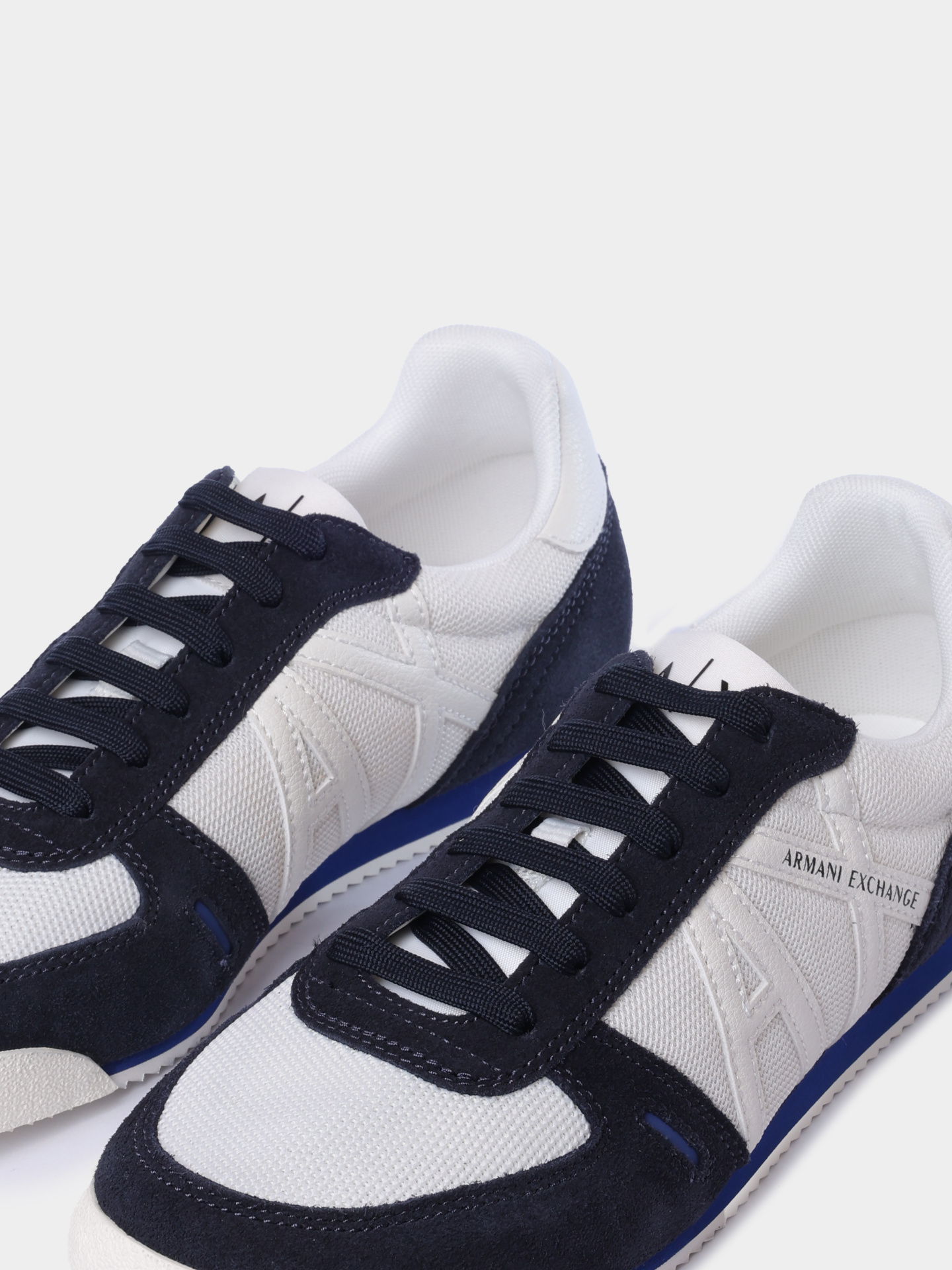Кроссовки Armani Exchange XM002616 AF22755 MB502 комбинированные мужские — купить в интернет-магазине Verdistore