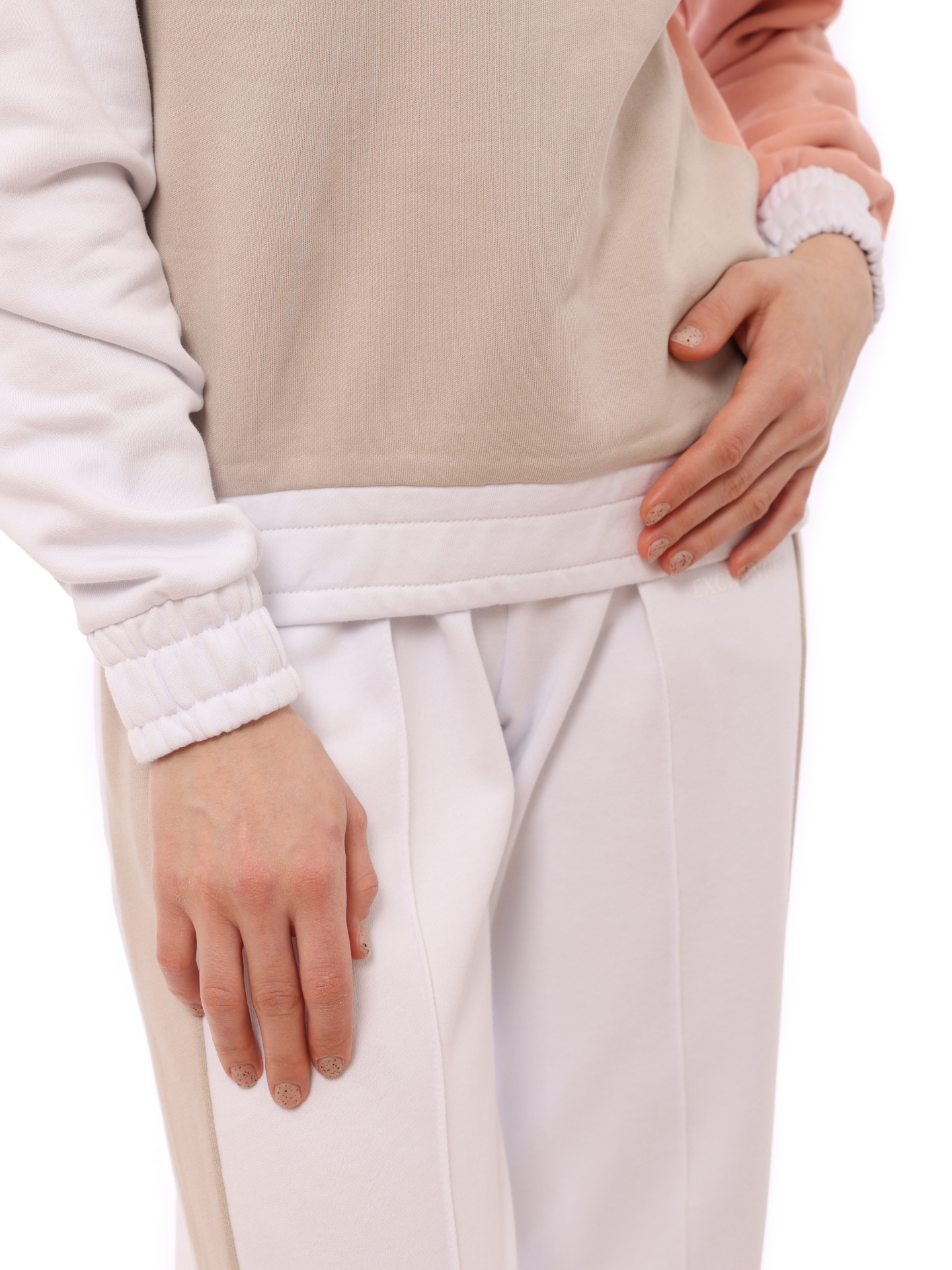 Худи Armani Exchange 3RYM79 YJDHZ 41BB комбинированное женское из хлопка — купить в интернет-магазине Verdistore