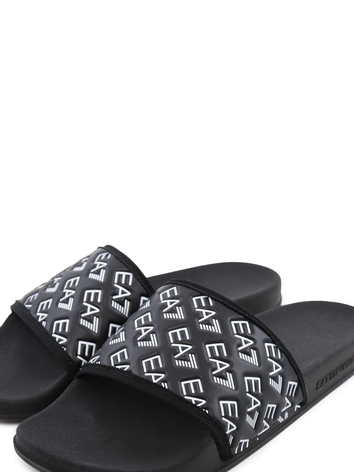 Шлепанцы с черно-белым монограммным логотипом на союзке — купить в интернет-магазине Verdistore