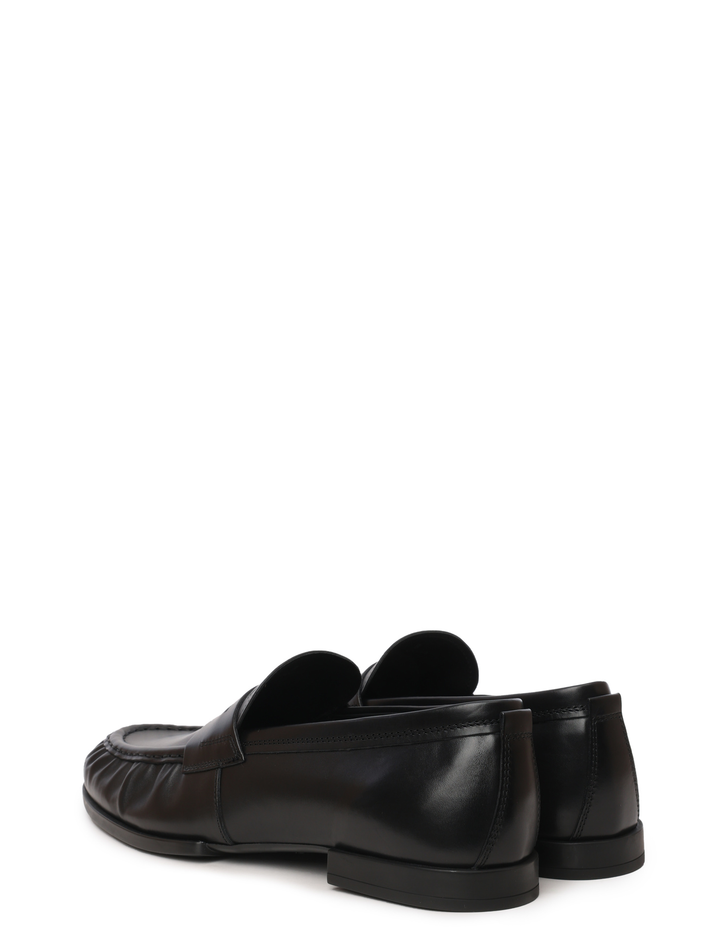 Лоферы кожаные черные на каблуке и с собранным носком — купить в интернет-магазине Verdistore